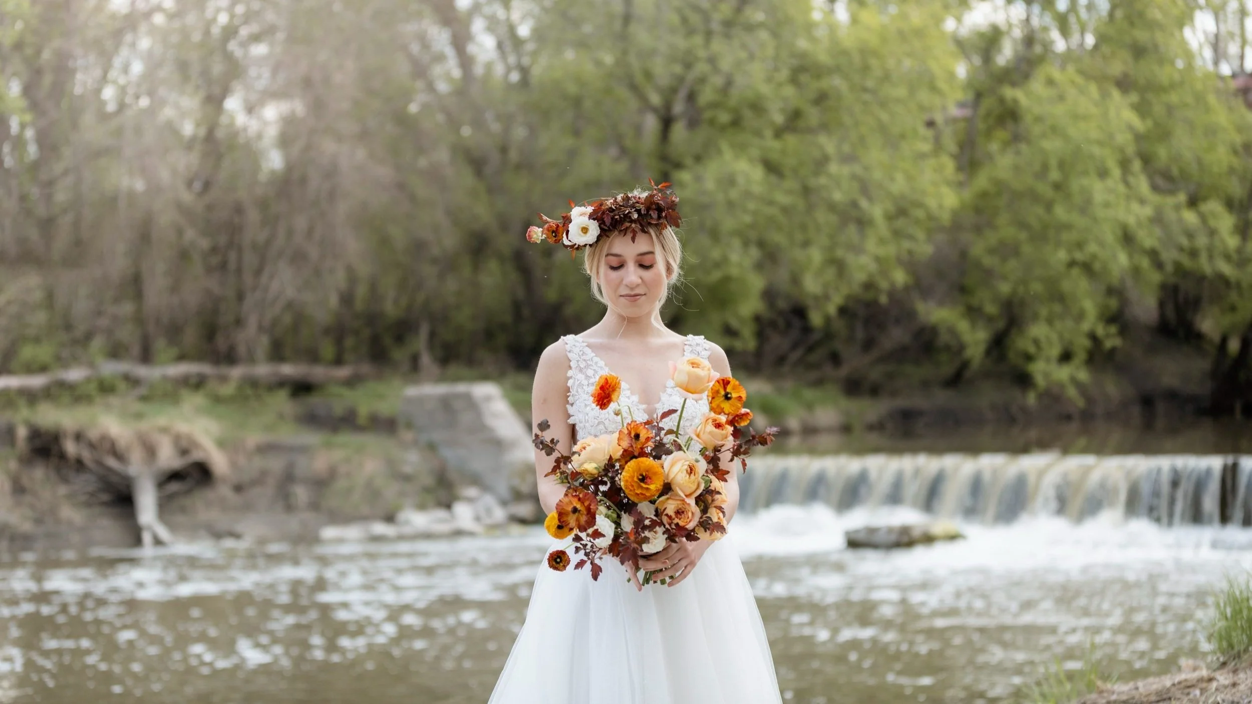 spring-flowers-+wedding-day-river-side-florist-minnesota.jpg