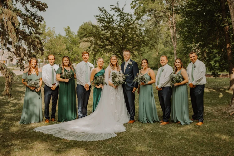 West Fargo Summer Wedding — Jordan Elizabeth Photography