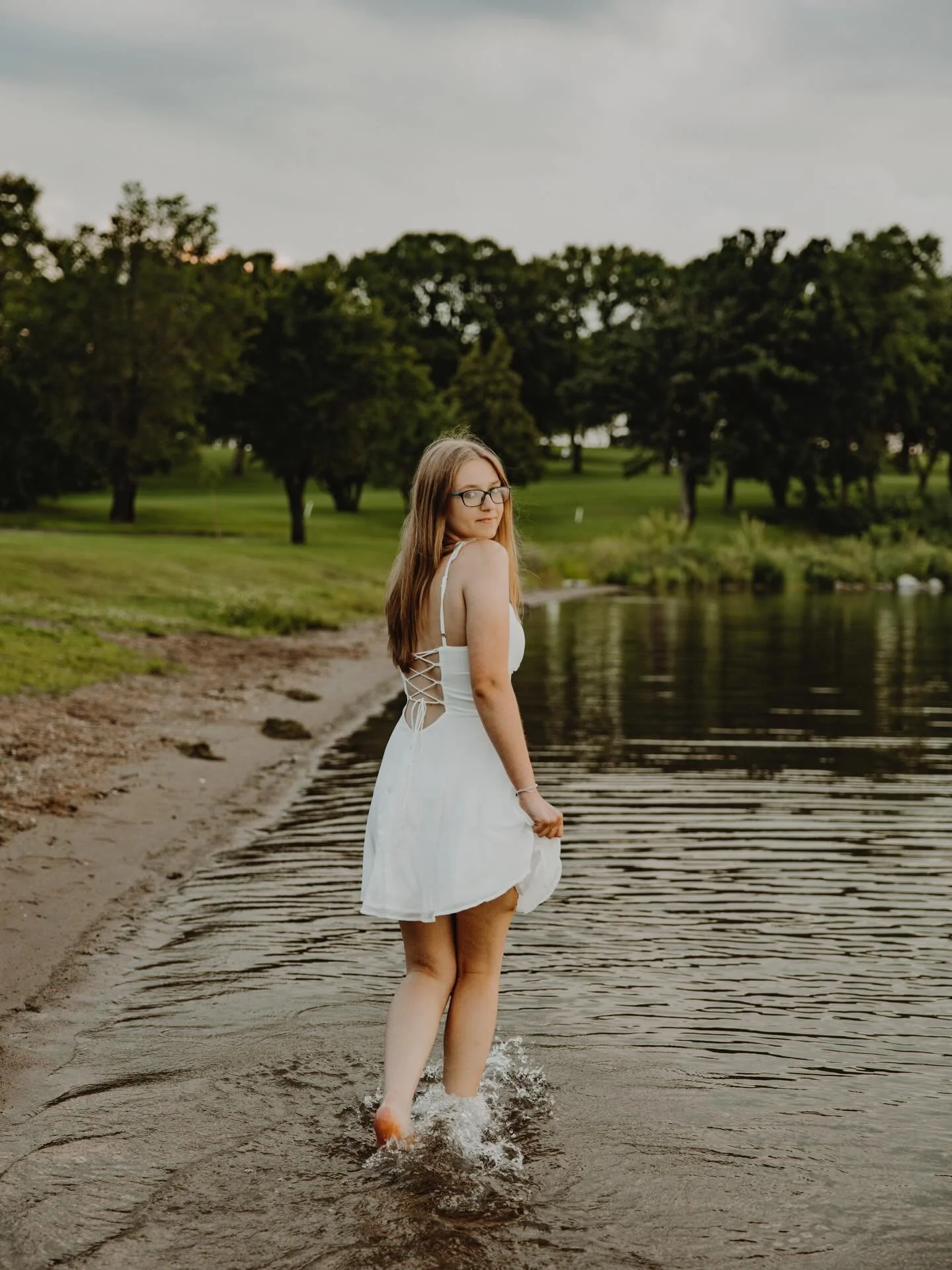After a slight rain delay Hailey ended up with the most gorgeous evening for her summer senior session ☀️
