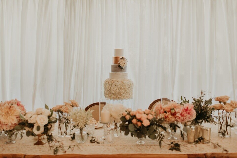 Bakery_Mayfield_Emily_Wilkinson_Wedding (1).jpg