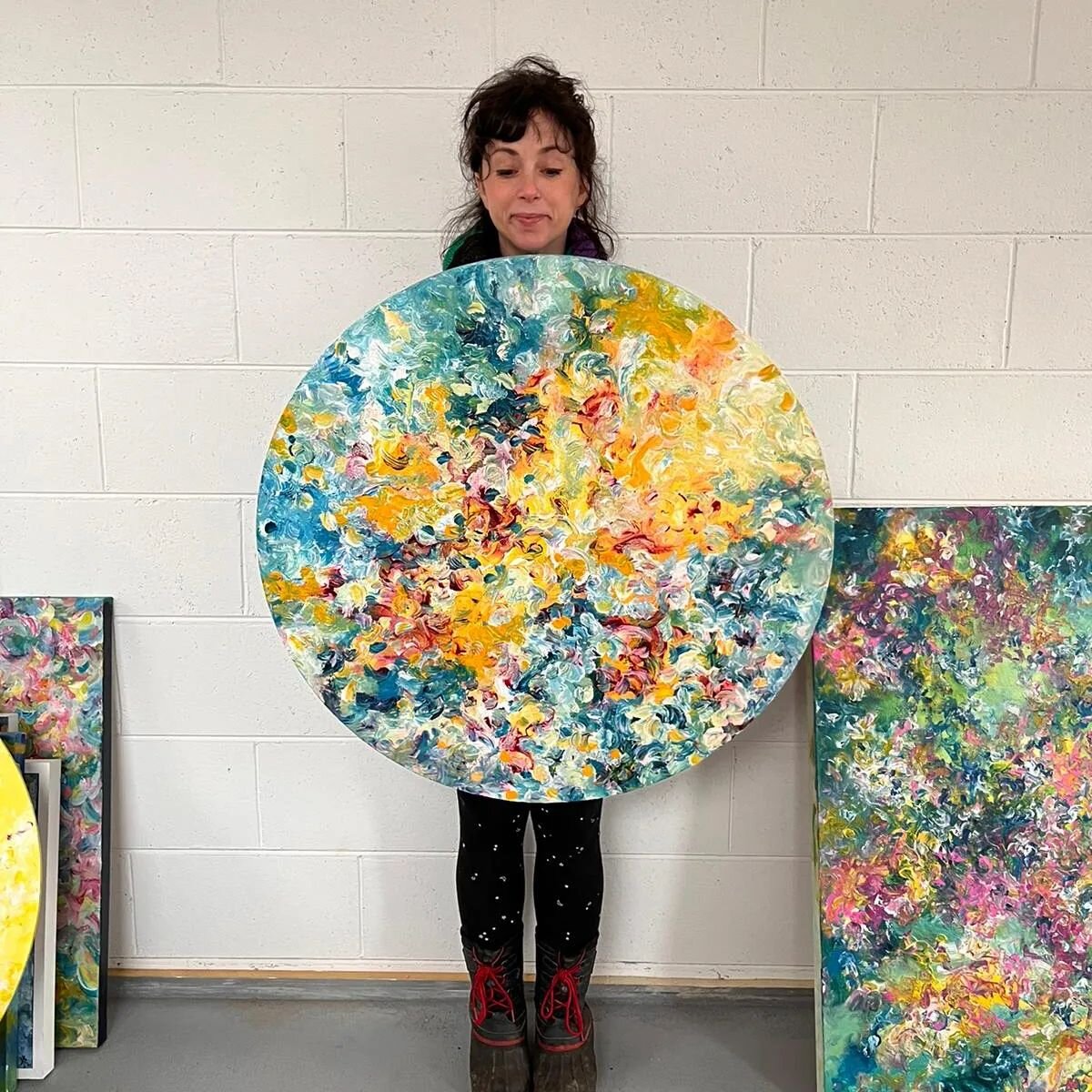 Hanging with 'An Croi Solas' in the new Spacio. 💛
This painting is still available - it is 80cm diameter and at an absolute bargain of &euro;300.00. Circular canvas is custom made my @thefolkswholiveonthehill Available now through my website- link i