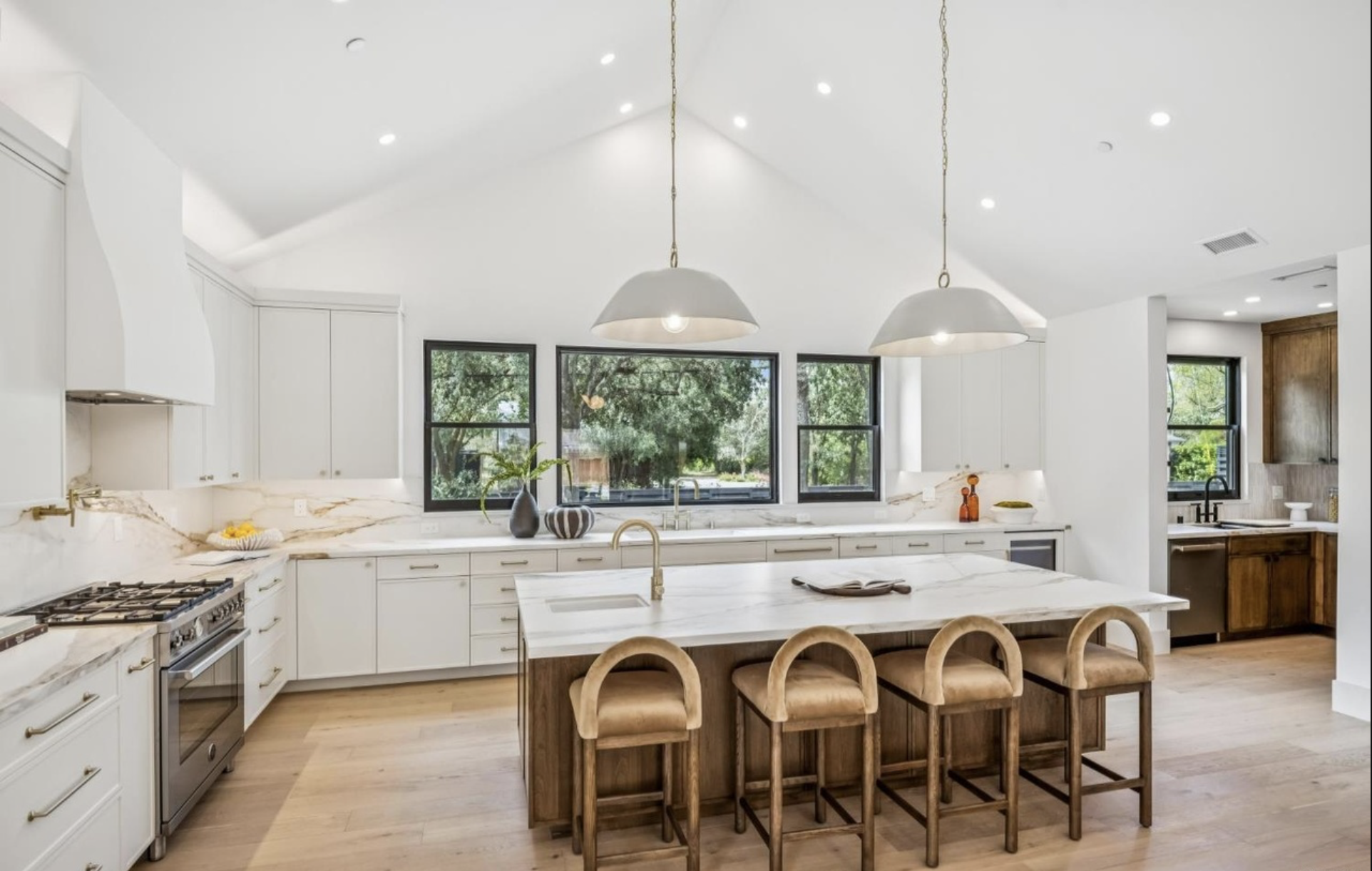 KITCHEN 1.png