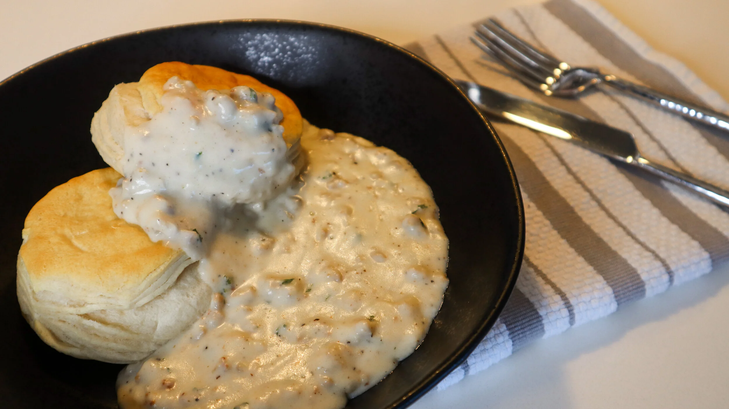 Southern biscuits and gravy