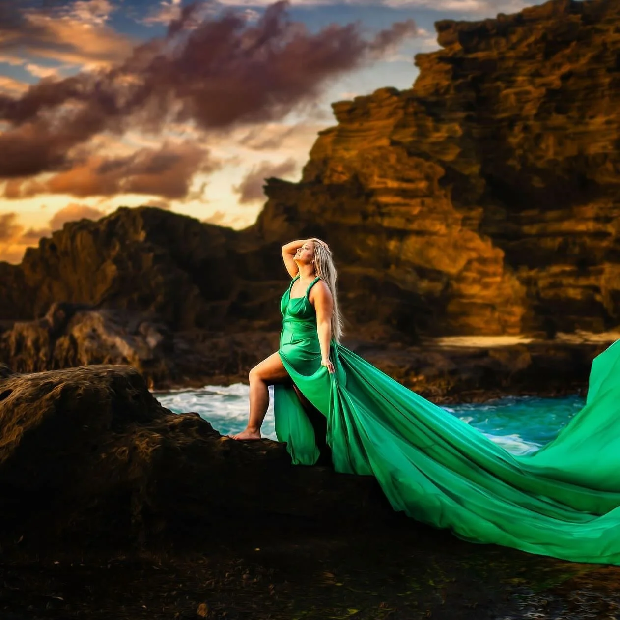 In a world that often tells women to be smaller, quieter, less bold &ndash; we say spread your wings and take up space.

📸 @savannah_rae_photography @flyingdressphotographer 
💃🏼Green Hi Flying Dress
📍Hawaii

Flying Dress? We started it. 💫 USA Re