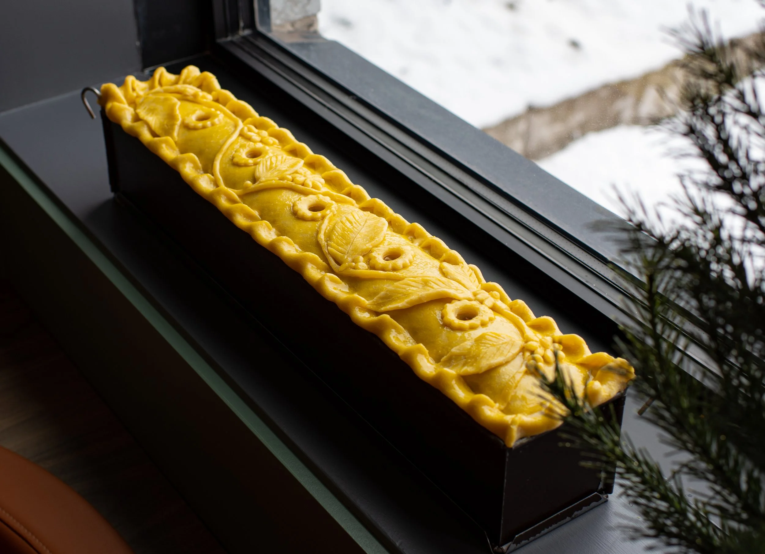 Pate en croute duck truffle NYE-7970.jpg