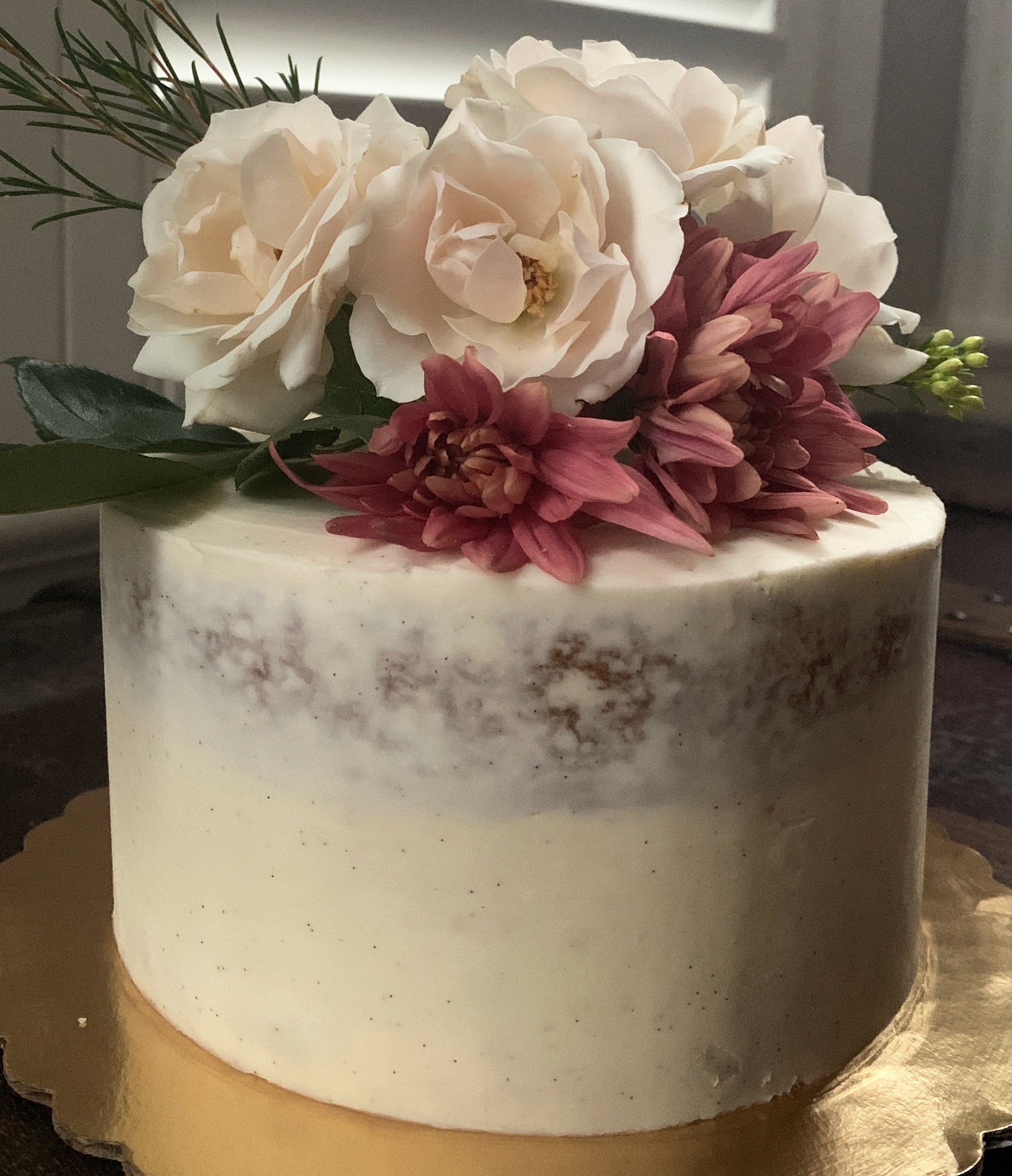 Fresh flowers Cake