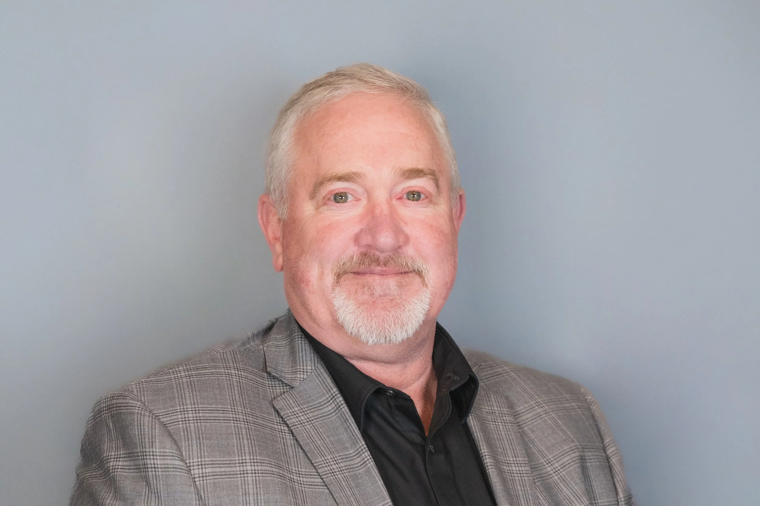 D.A.D. Sales Honours Bob Holman's 25-Year Legacy
