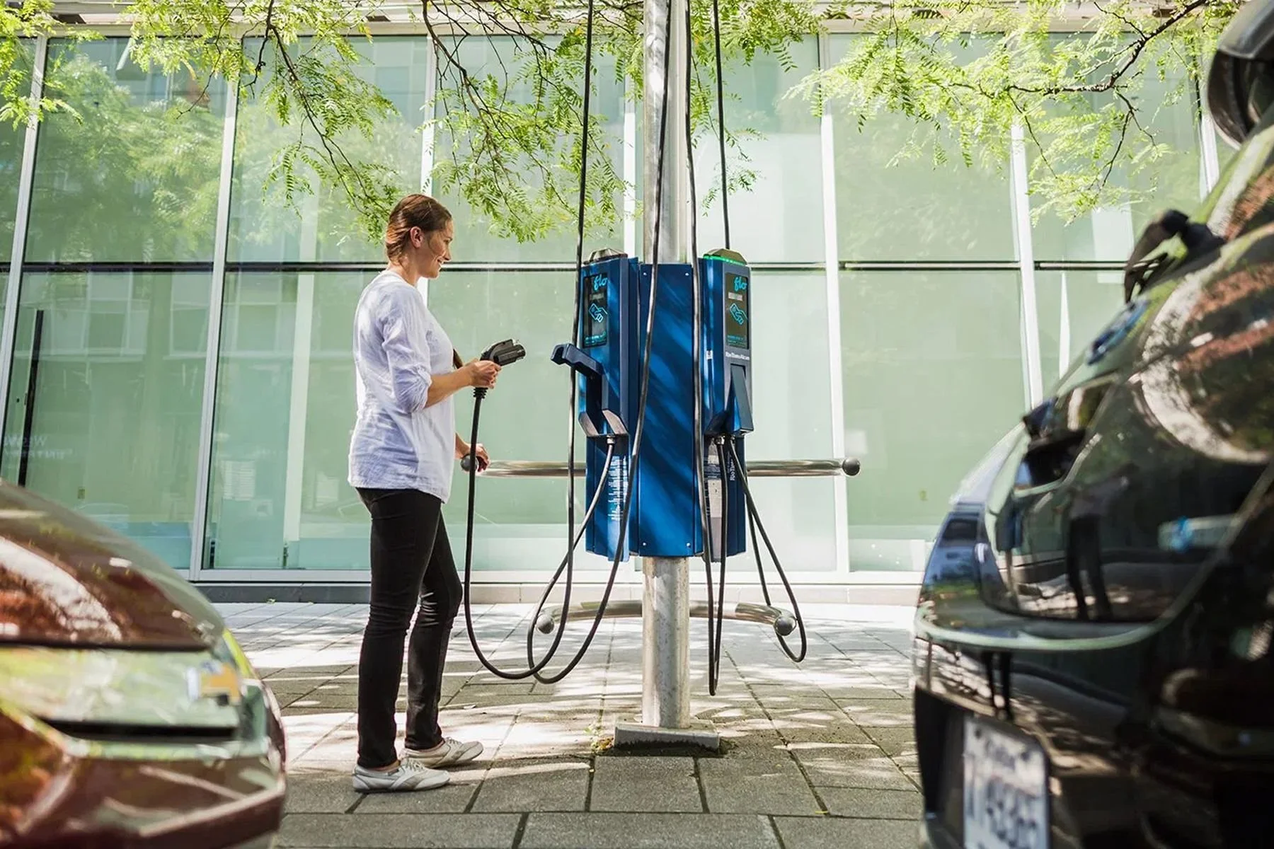 Twenty new Electric Vehicle Charging Stations in Calgary from Flo — DAD