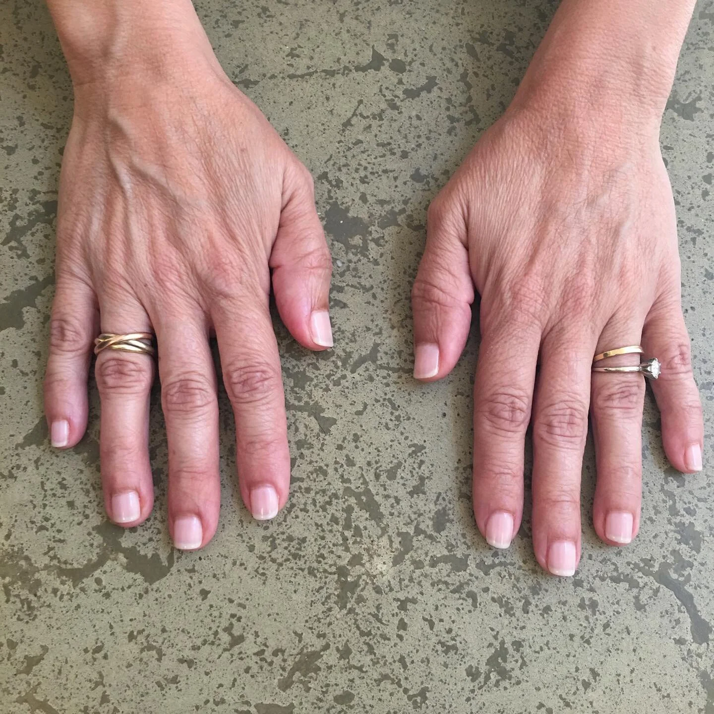 Don&rsquo;t you just love it when just 2 coats of a classic pink turns into a really elegant soft French!? 😍💅✨ 

#classymani #sheerpinkpolish #dwellspa #dwellstudiospa #Sola #solasalons #chapelhillnailtech #chericrawford #nailstudio #chapelhillnail