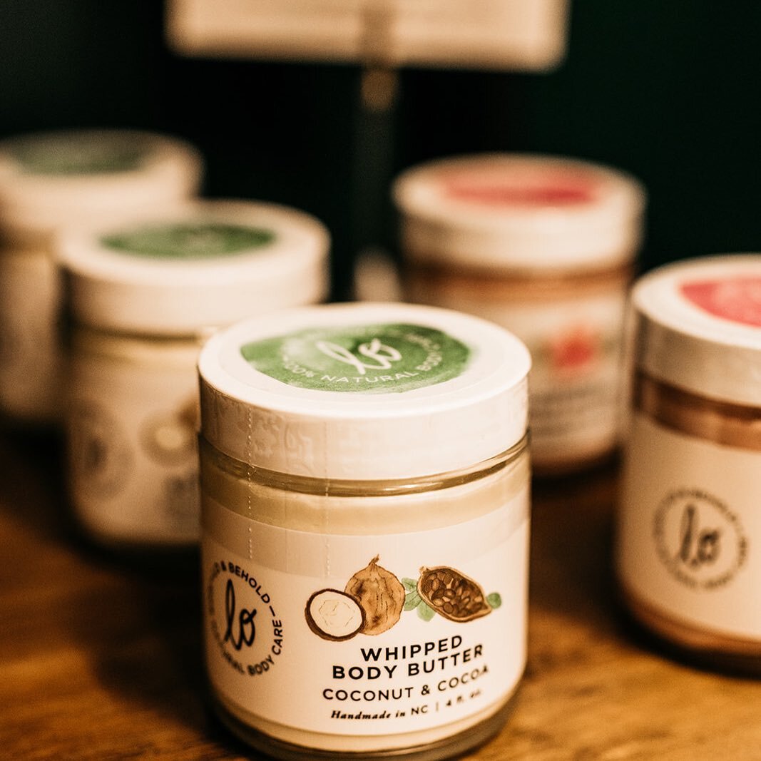 Have you ever LOVED a moisturizer so much that you just had to make sure you would never - ever - always need at least one extra handy - EVER run out?

Let me introduce you,

@loandbeholdnaturals Whipped *seriously fluffy* Body Butter

With 100% natu