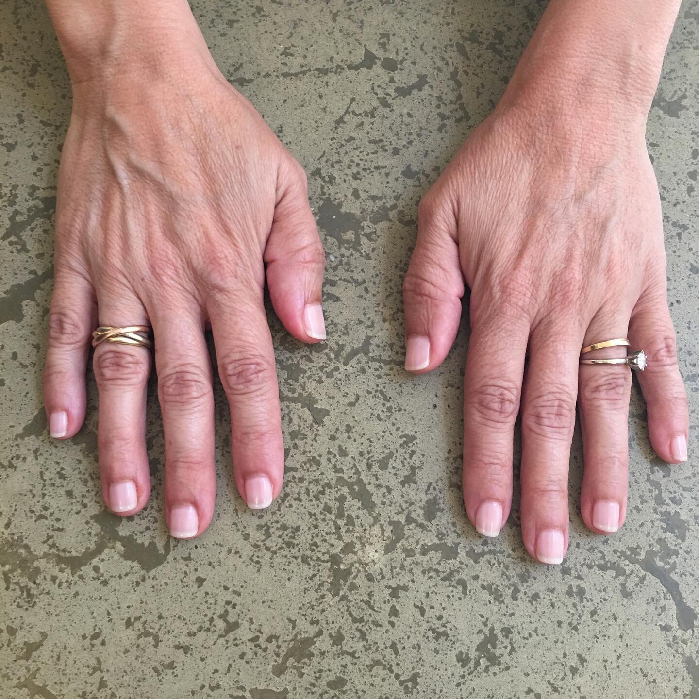 Don&rsquo;t you just love it when just 2 coats of a classic pink turns into a really elegant soft French!? 😍💅✨ 

#classymani #sheerpinkpolish #dwellspa #dwellstudiospa #Sola #solasalons #chapelhillnailtech #chericrawford #nailstudio #chapelhillnail