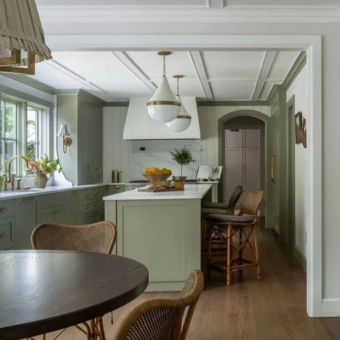 Elegant Cottage Kitchen