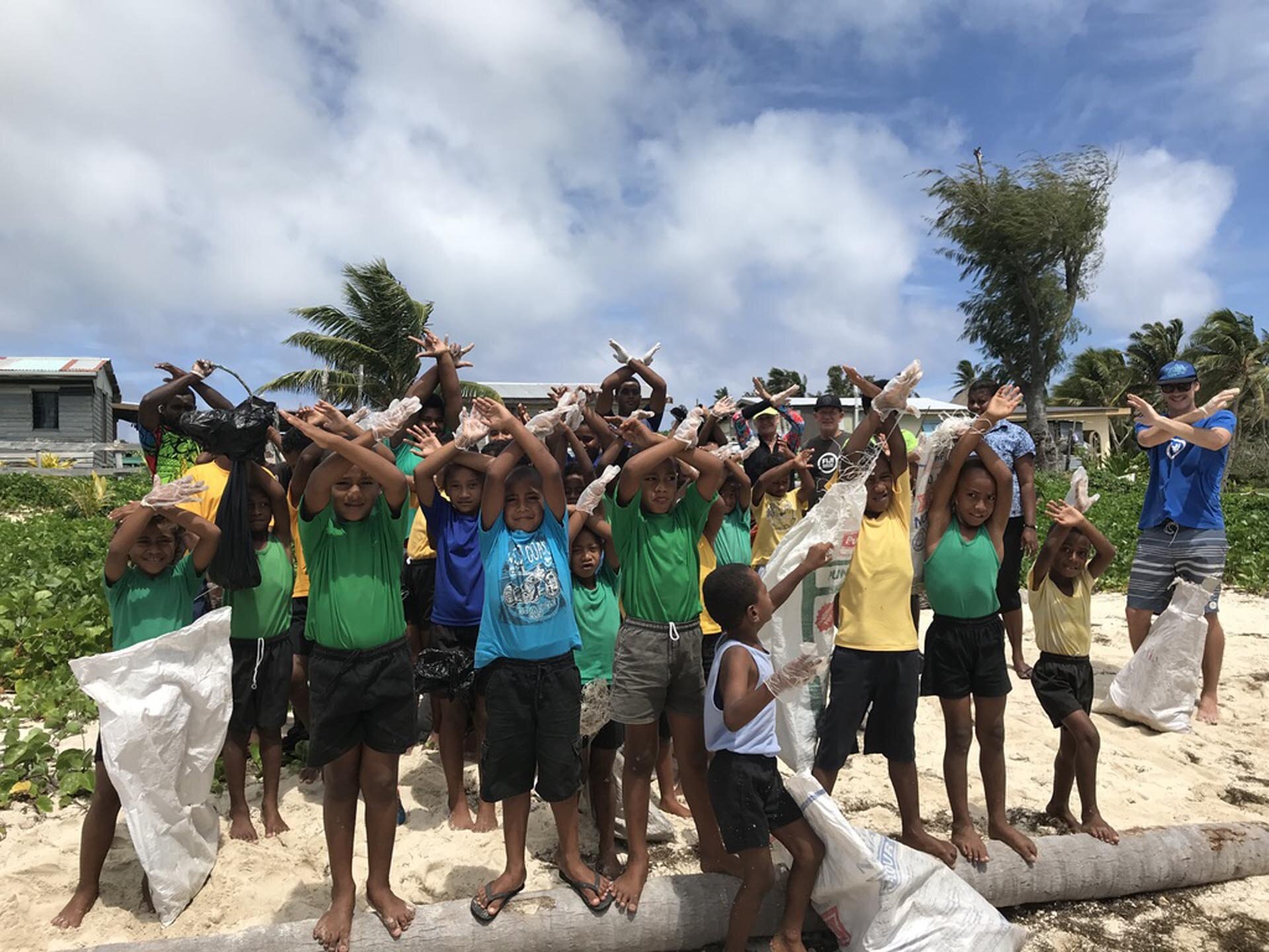 Yacata Students Beach Clean Up Campaign 3.jpg