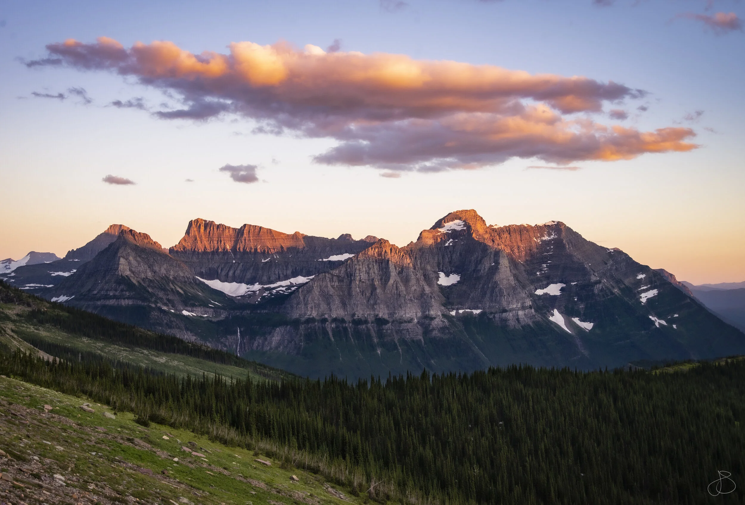 DSC_7041 glacier mountain caldera 2.jpg