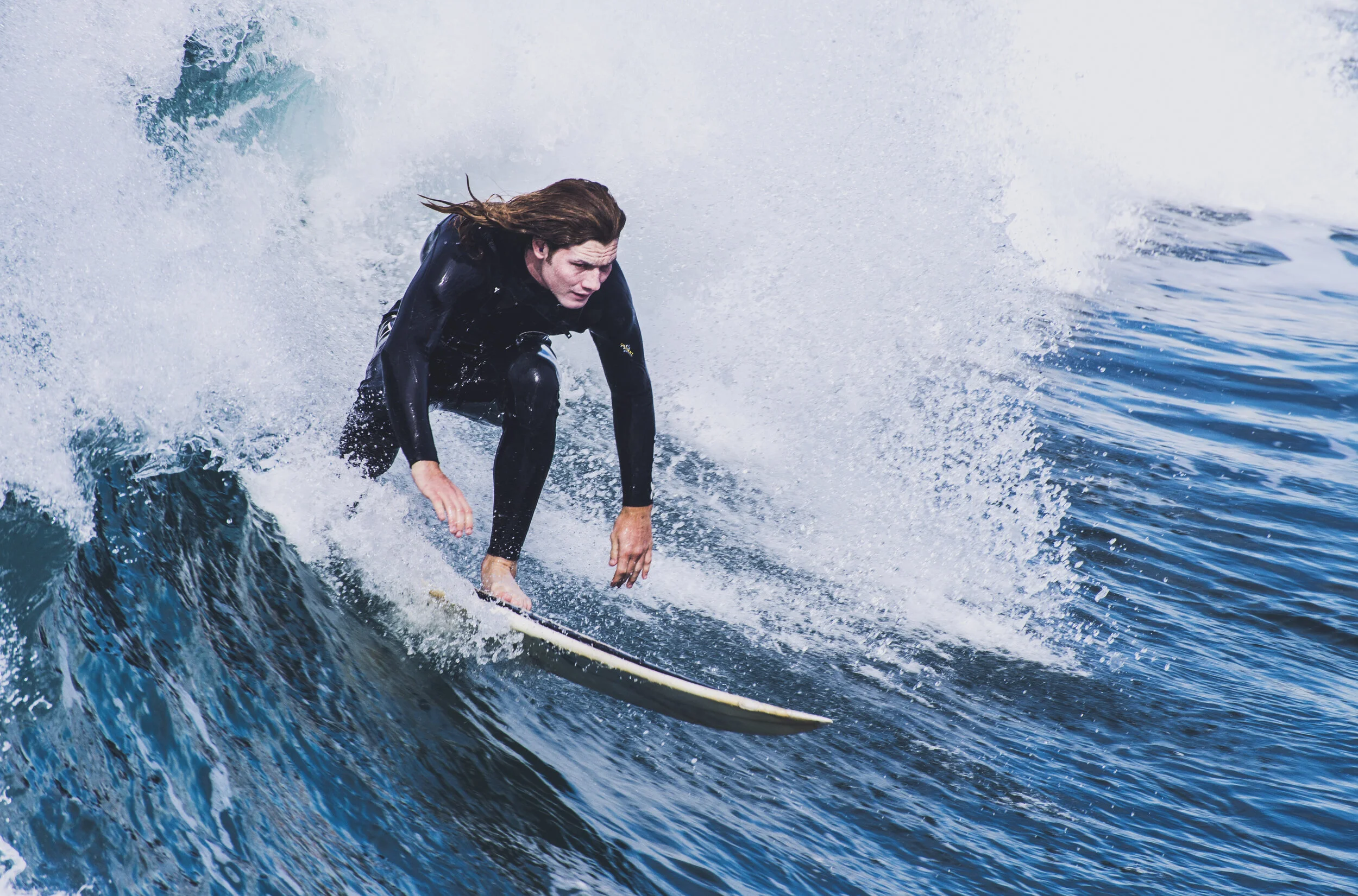 DSC_4295 surfer in wave.jpg