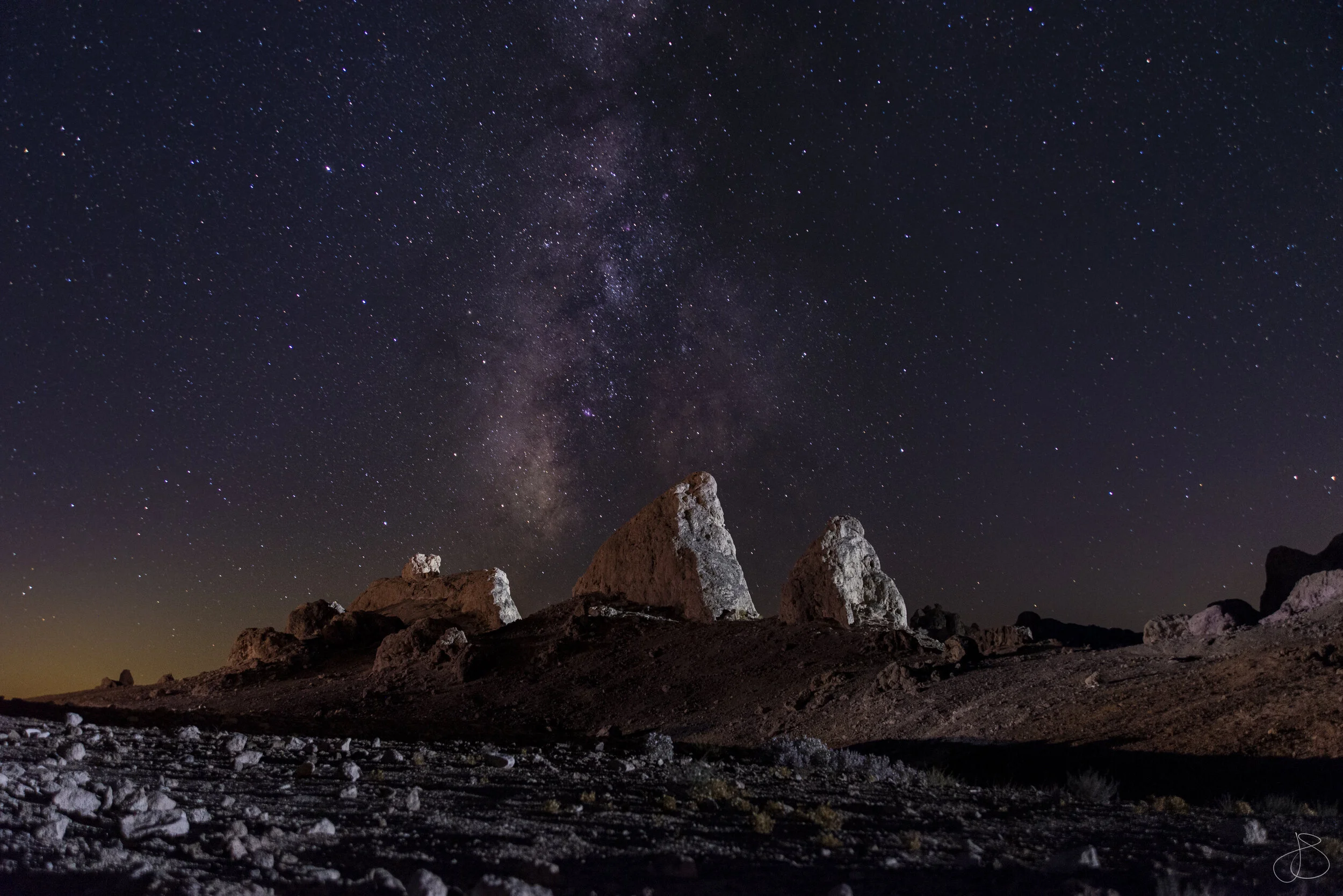 DSC_4249 trona pinnacles milkyway.jpg