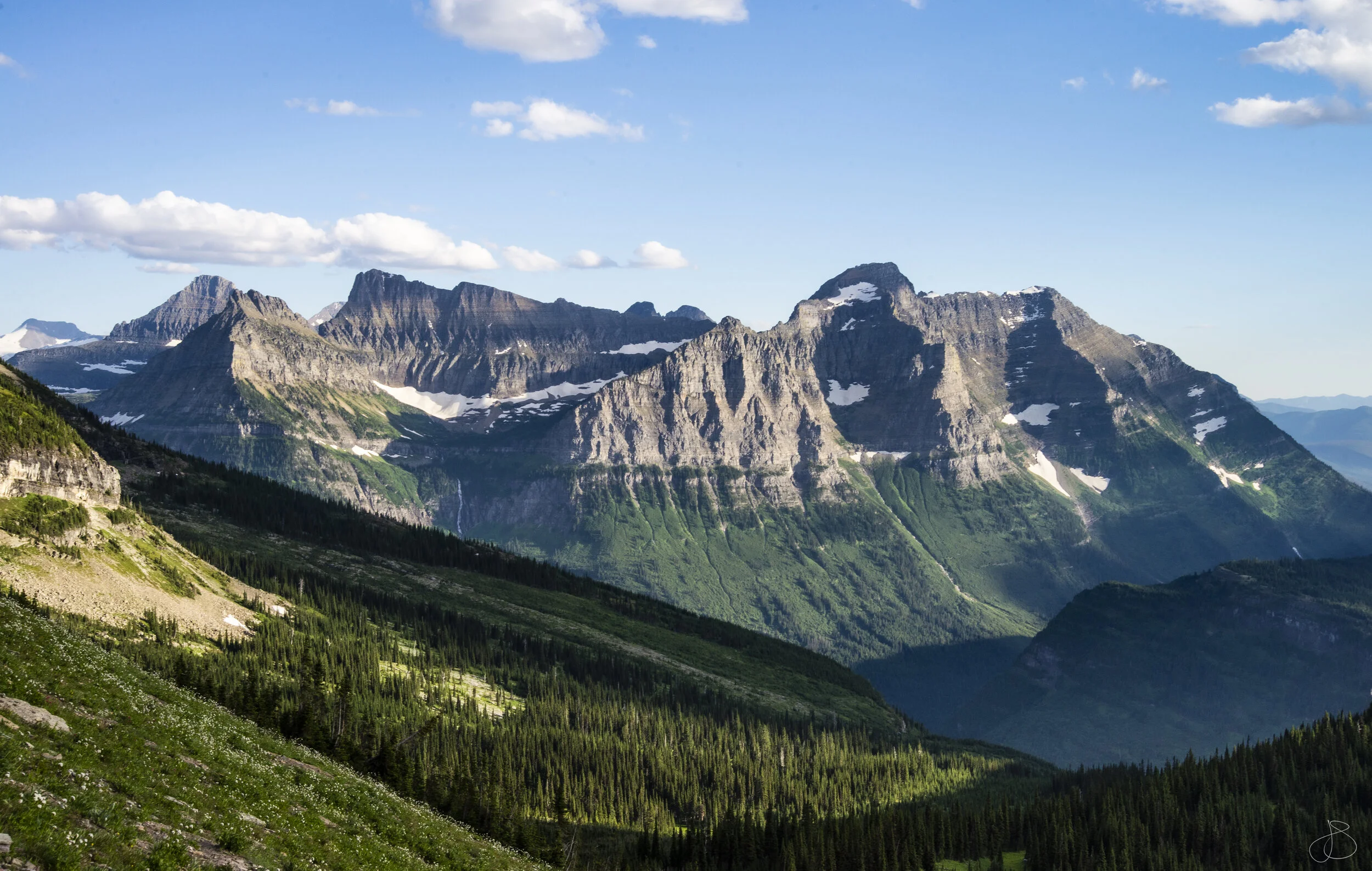 DSC_6905 glacier np bowl mountains.jpg
