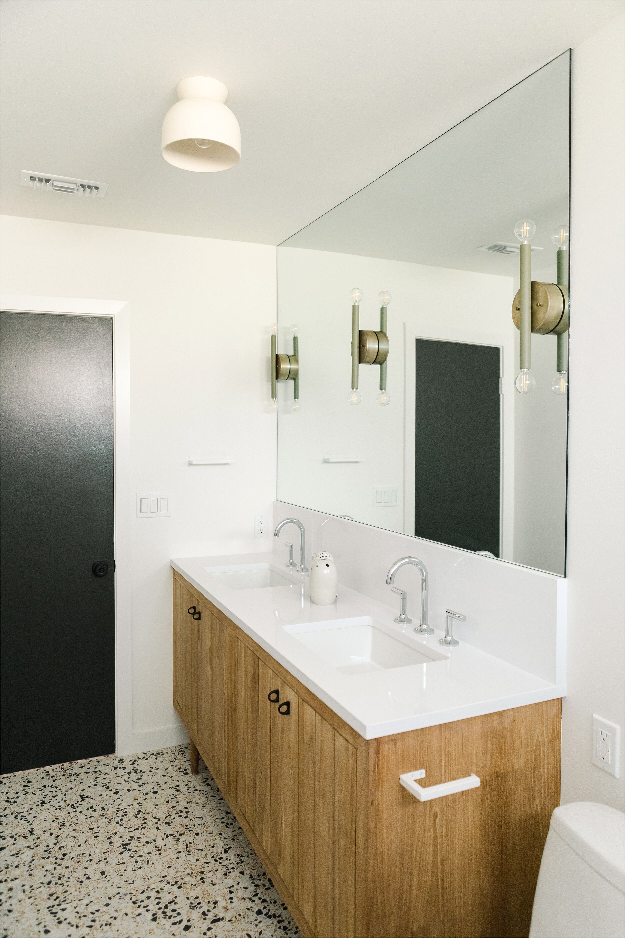 bathroom remodel. Pictures of remodeled bathrooms.
