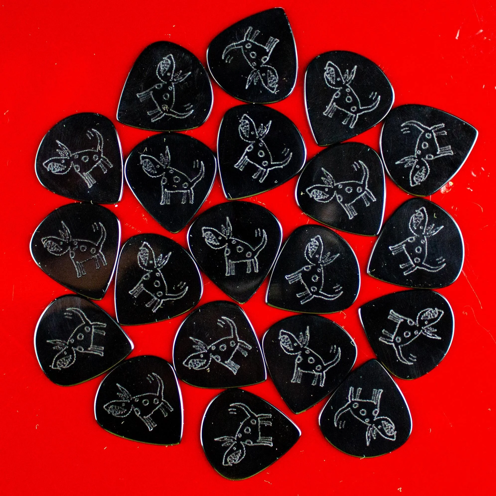New Bill Frisell picks are available now!

This one is a limited edition... 
(only 20 picks will be made with this particular drawing of Bill's.)

Visit billfrisell.com and click &ldquo;Store&rdquo; to check them out 

many thanks,
and hope you have 