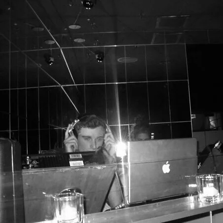 A last minute #TBT to my first live DJ gig, 11 years ago today!

I opened for @djbencastaneda at Jbar Chicago which sadly closed back in 2017. 

Check out my recorded set from the night at the link in my bio. It&rsquo;s far from my best work, but fun