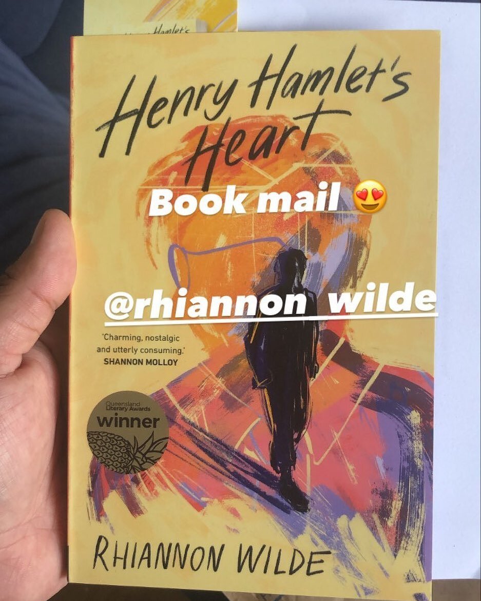 Happy book birthday to Henry Hamlet&rsquo;s Heart!!! 😍 so sorry @rhiannon_wilde as I&rsquo;ve left my copy in locked down Sydney and can&rsquo;t read it yet, but wishing you a great release! #loveozya