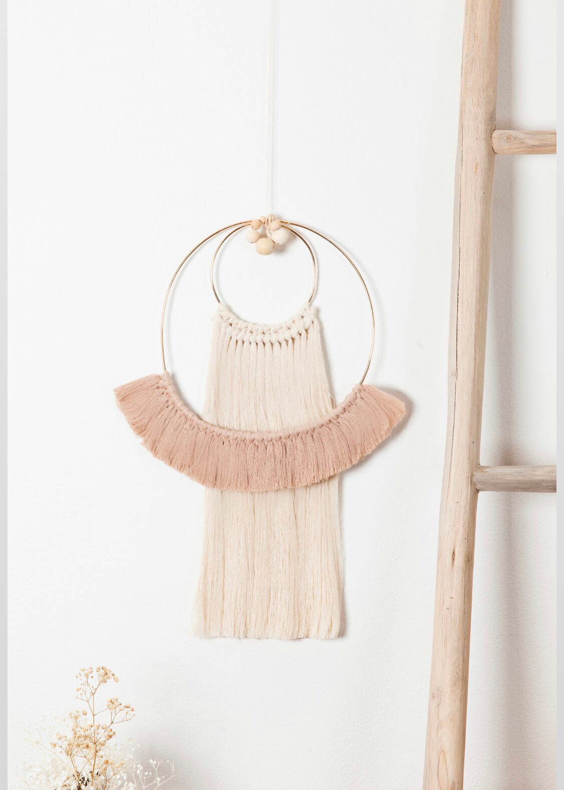 F 2 Pretty Golden Circle .jpg