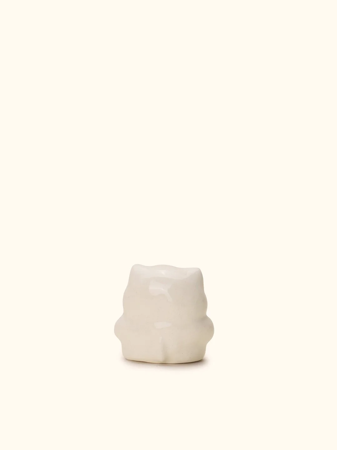 Mini-White-Cat-back.jpg