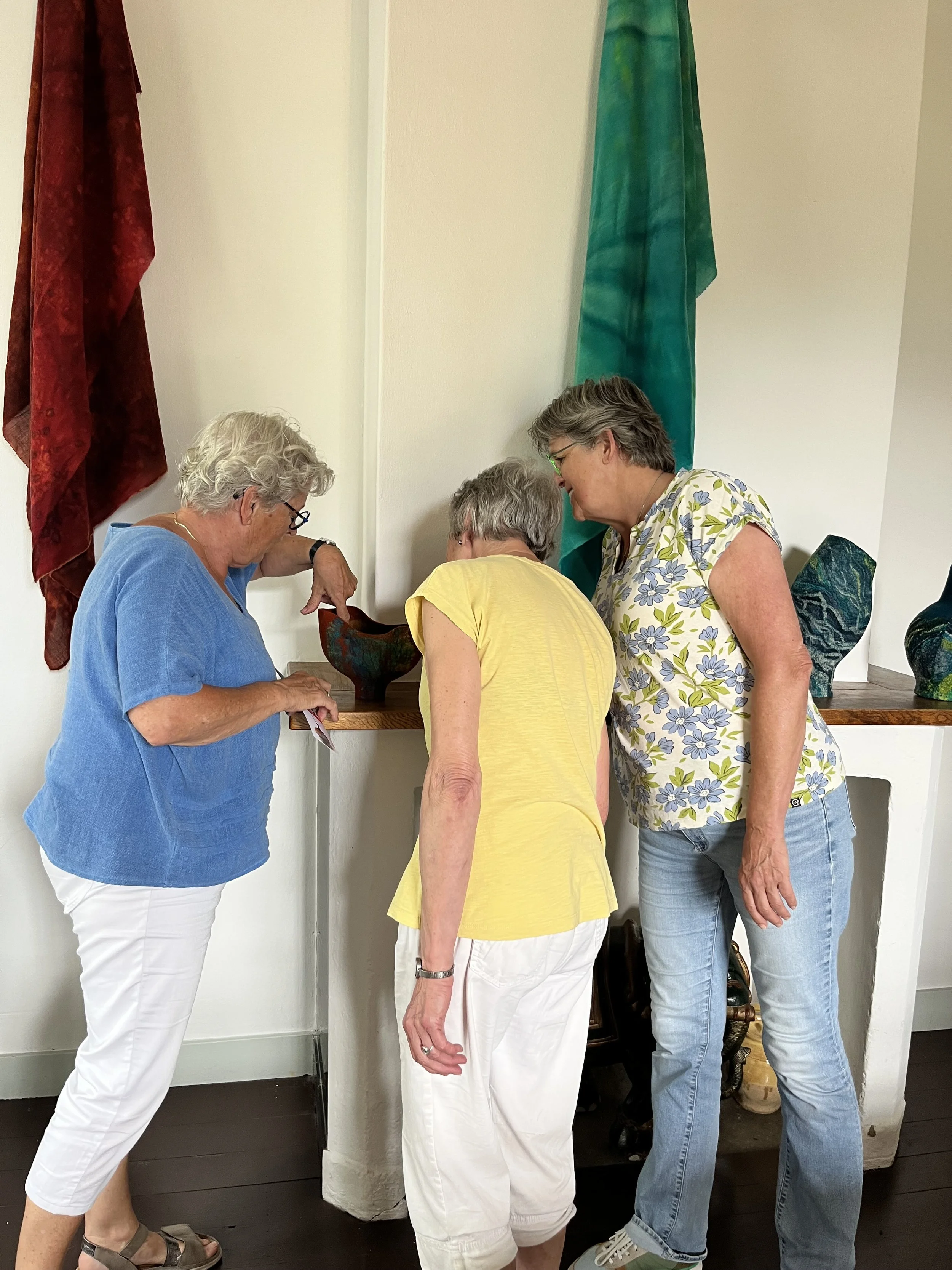 Opbouw expositie Ellen Bakker en Zsofia Marx, 7 juli 2026