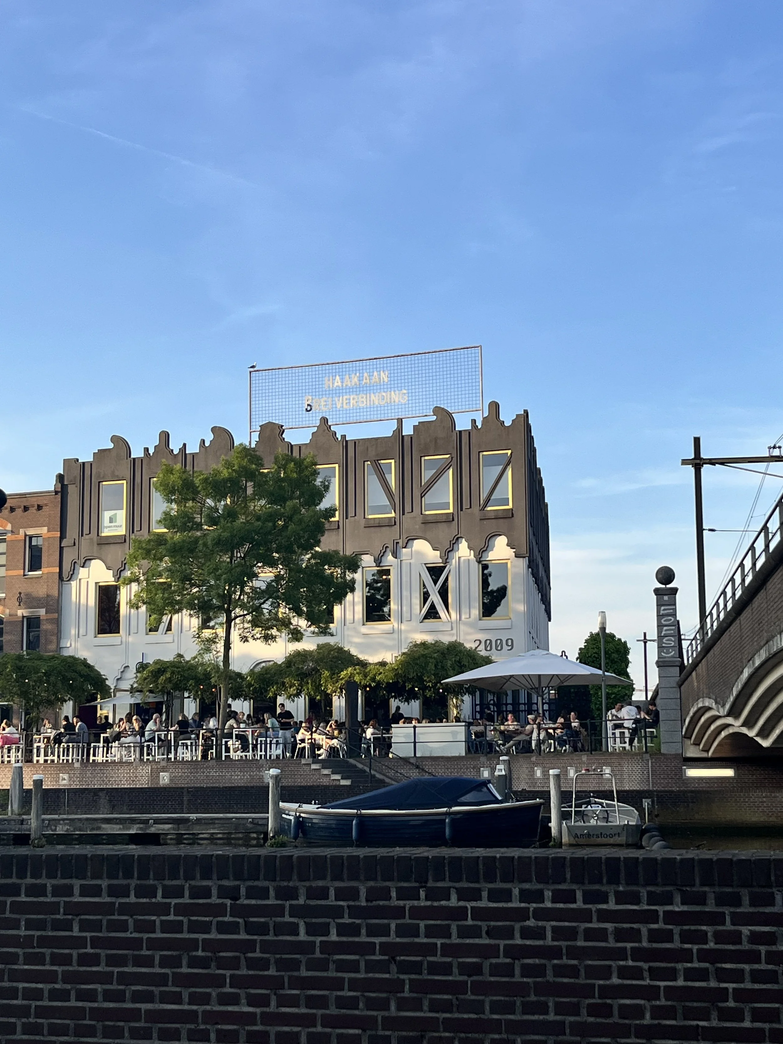 Iedereen in de stad doet mee: 'Haak aan, Brei verbinding'