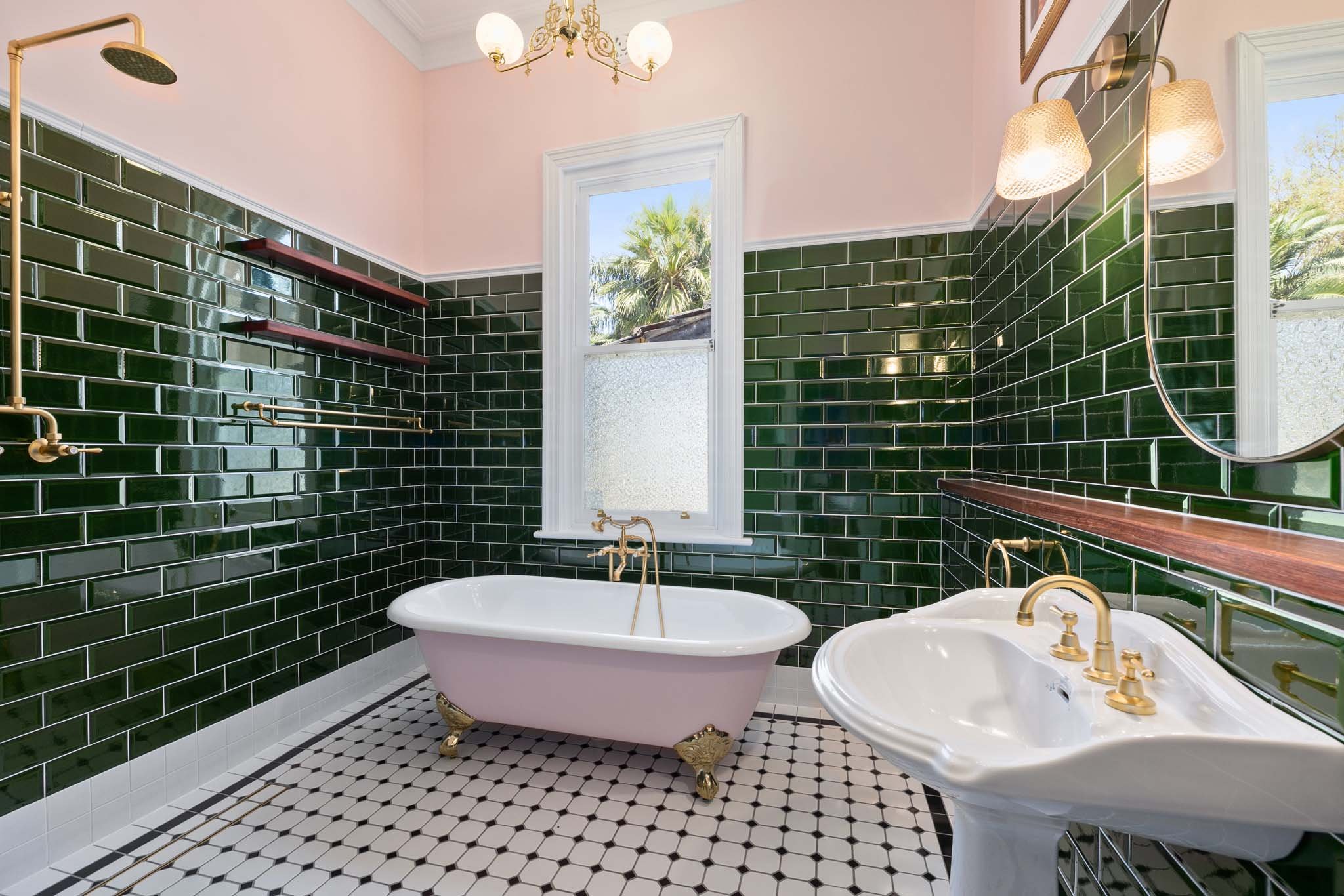 Federation_Ensuite_Laundry_Renovation_by_Kerry_Brooks_pink_bath.jpg