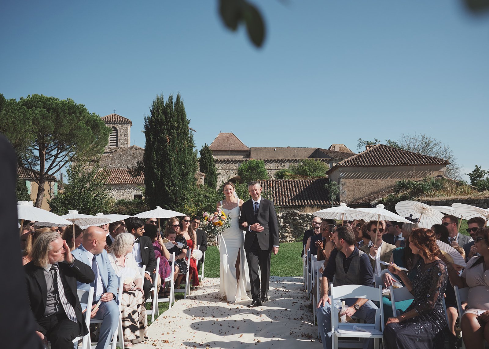 Castelnau des Fieumarcon wedding of A and K by Littlewing Photos