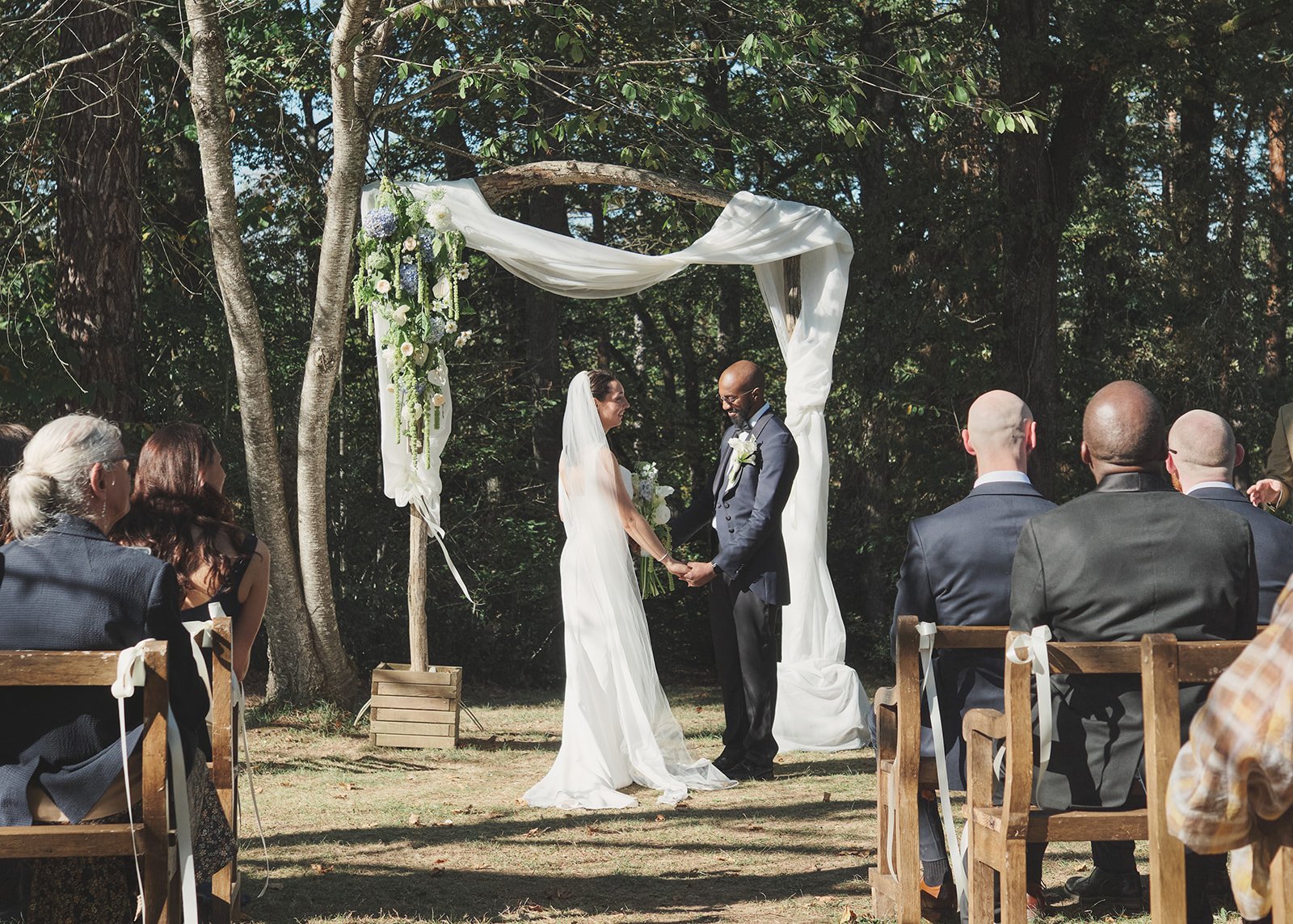 Anna & Euguene wedding at Domaine Le Castelet, Castres, south west France – photo by Littlewing Photos