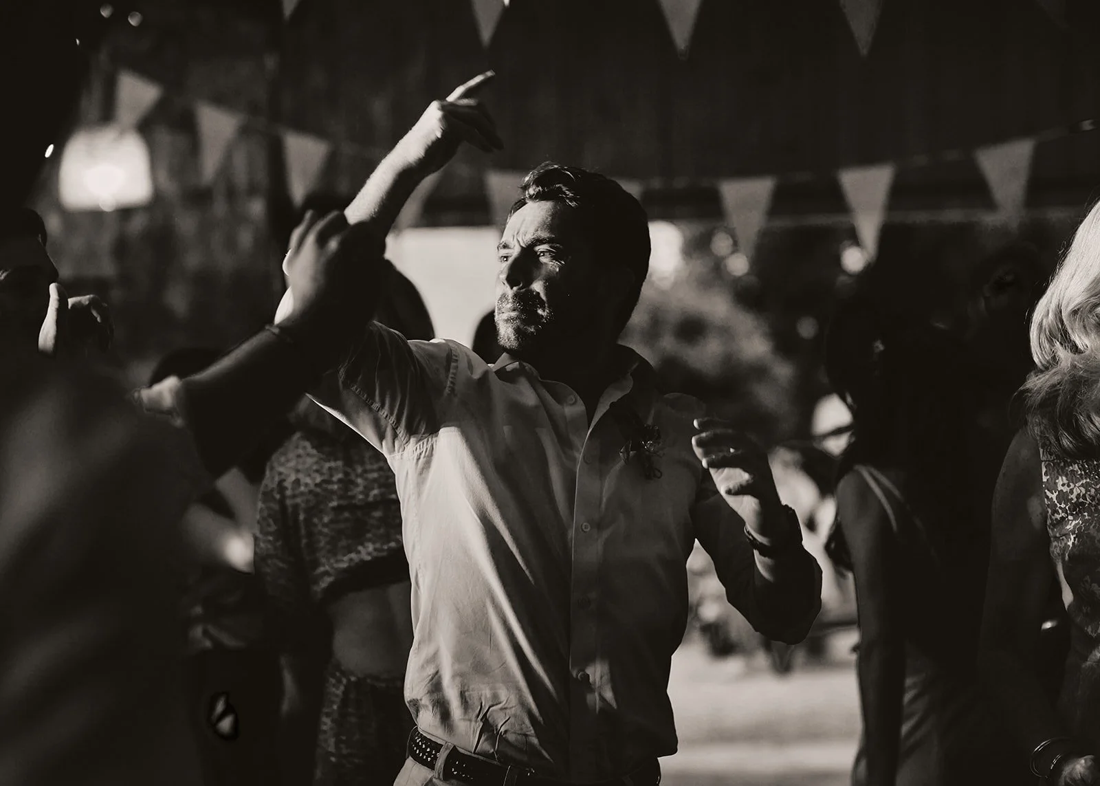 chateau de puissentut wedding of s and j by littlewing photos wedding dancing 35_websize.jpg