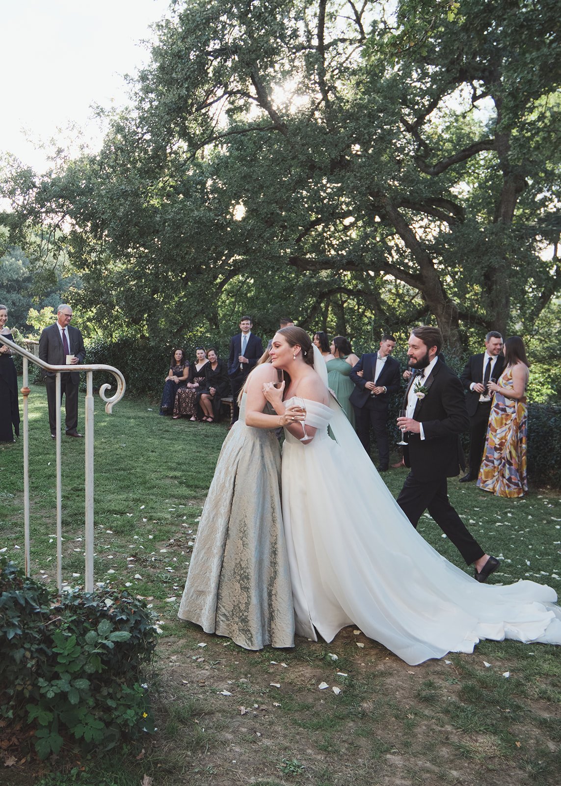 Virginia and Bo wedding at Chateau de Lartigolle, Auch, Toulouse  – photo by Littlewing Photos