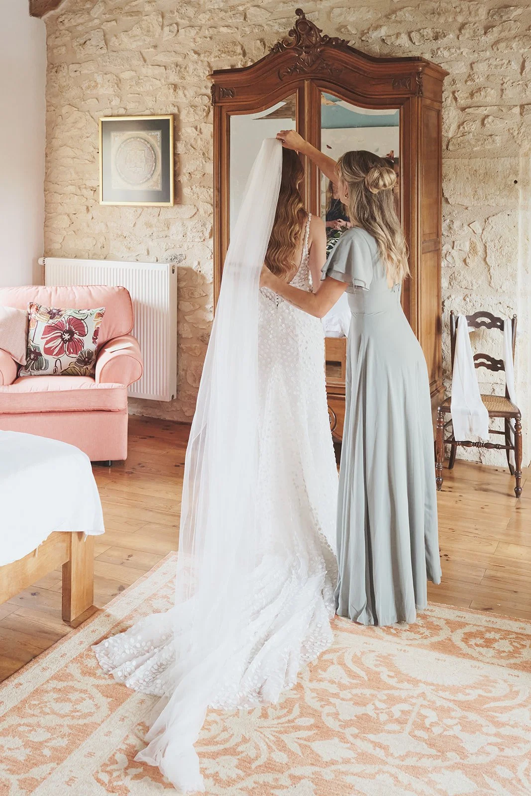 Ed & Tanja prep 42 Chateau de Puissentut wedding by Littlewing Photos.jpg