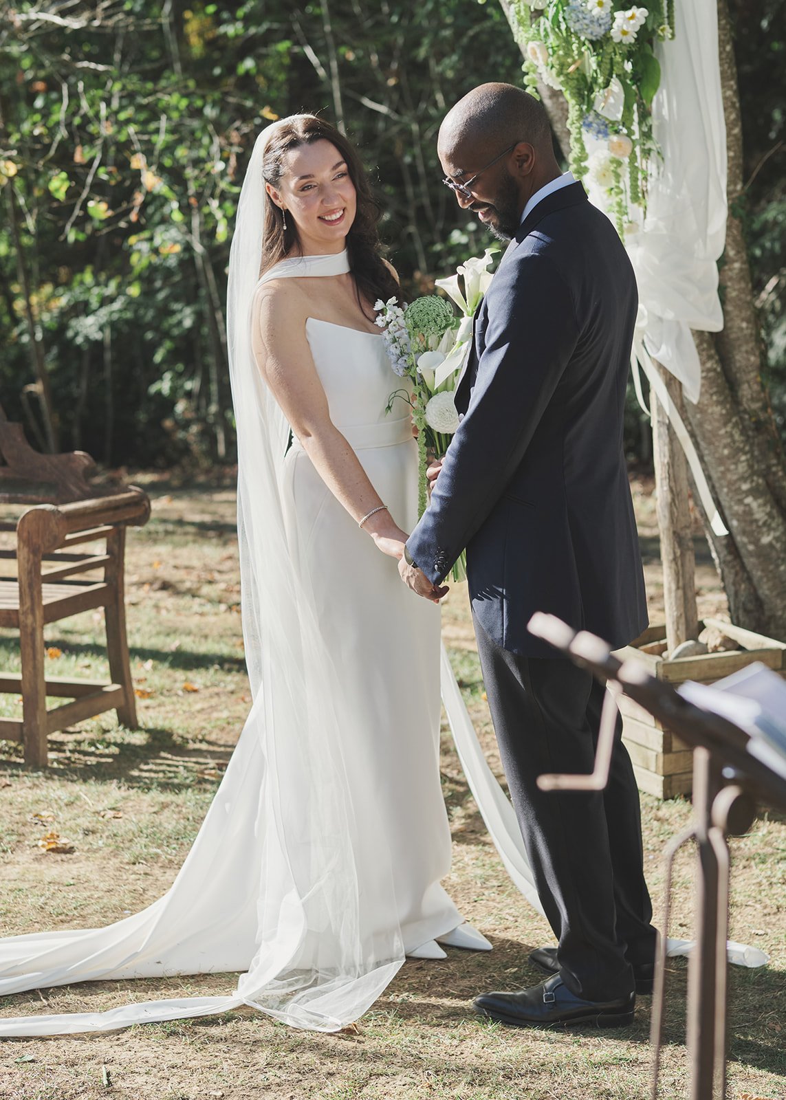 Anna & Euguene wedding at Domaine Le Castelet, Castres, south west France – photo by Littlewing Photos