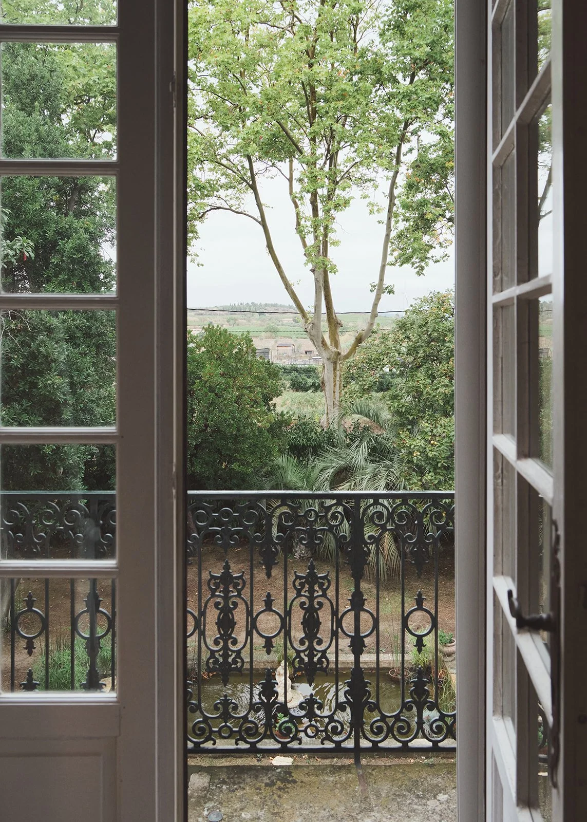 Lizzie and Jeff's wedding at Chateau du Puits es Pratx by Littlewing Photos