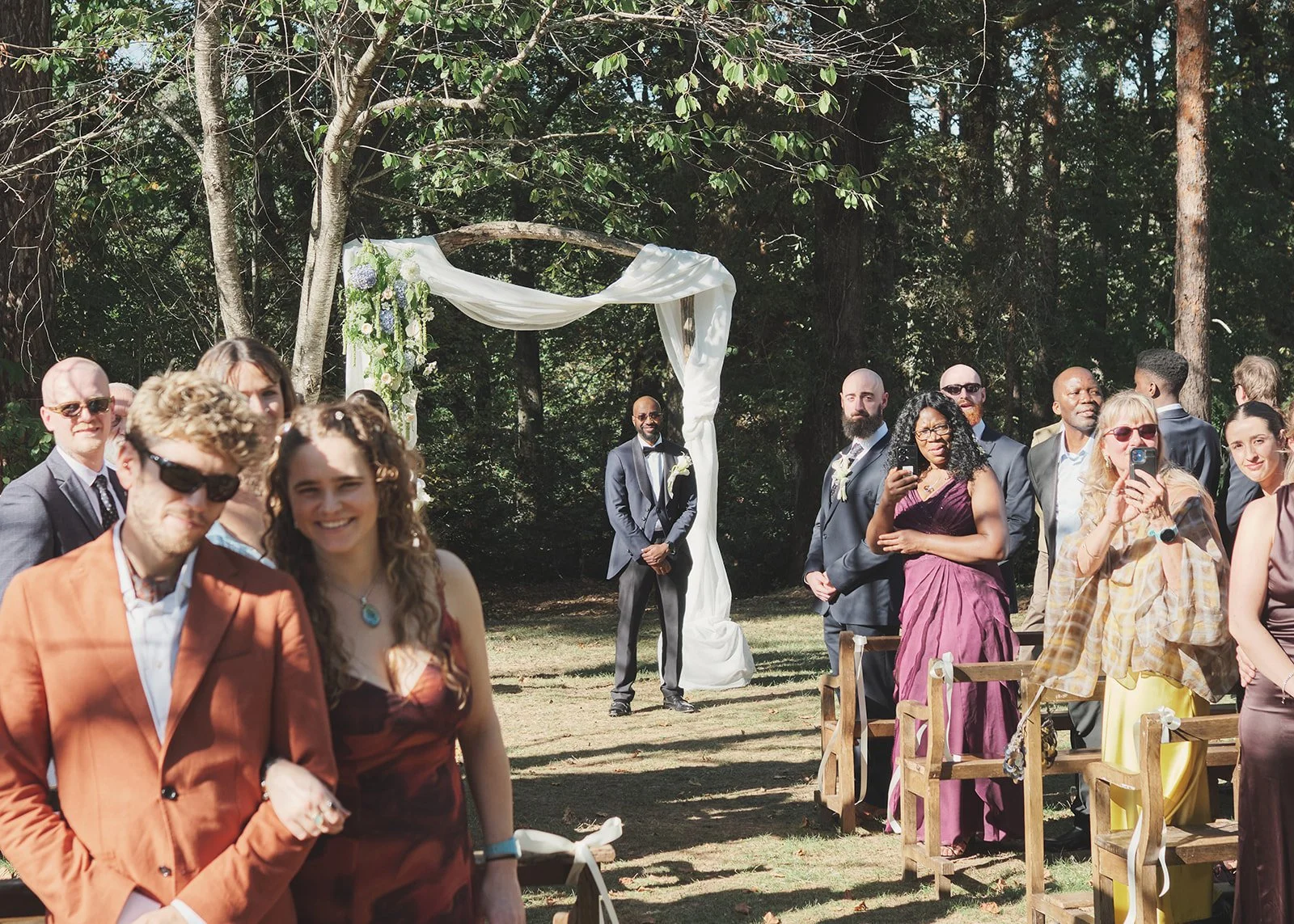 Anna & Euguene wedding at Domaine Le Castelet, Castres, south west France – photo by Littlewing Photos