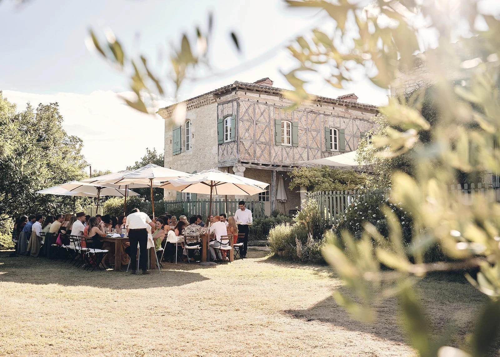 chateau de puissentut wedding of s and L by littlewing photos dinner 16_websize.jpg