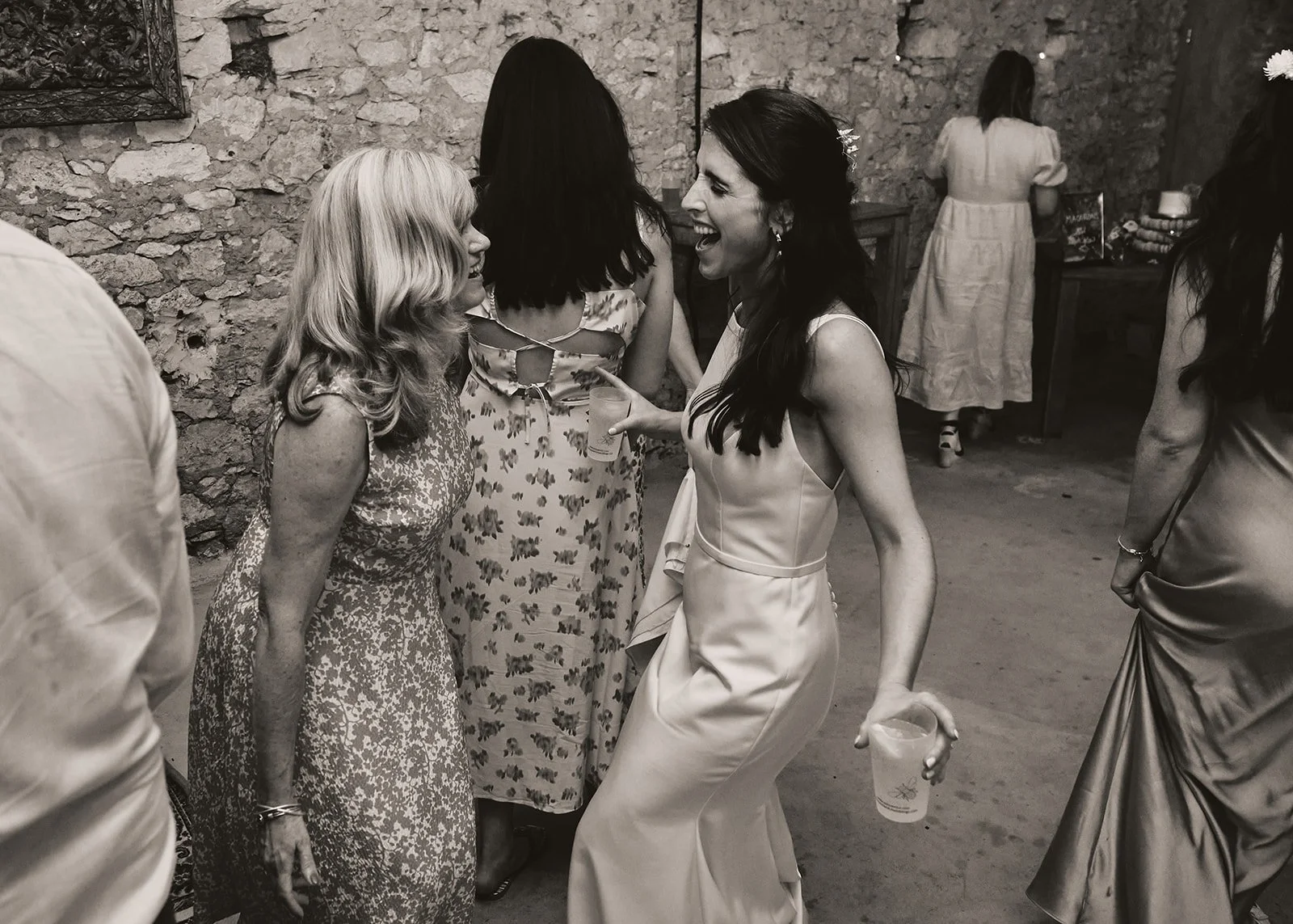 chateau de puissentut wedding of s and j by littlewing photos wedding dancing 63_websize.jpg