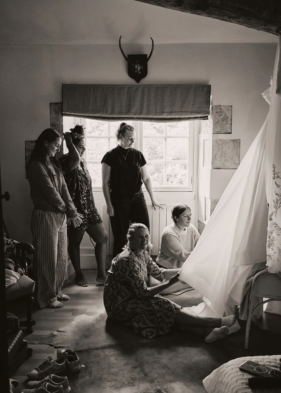 Virginia and Bo wedding at Chateau de Lartigolle, Auch, Toulouse  – photo by Littlewing Photos