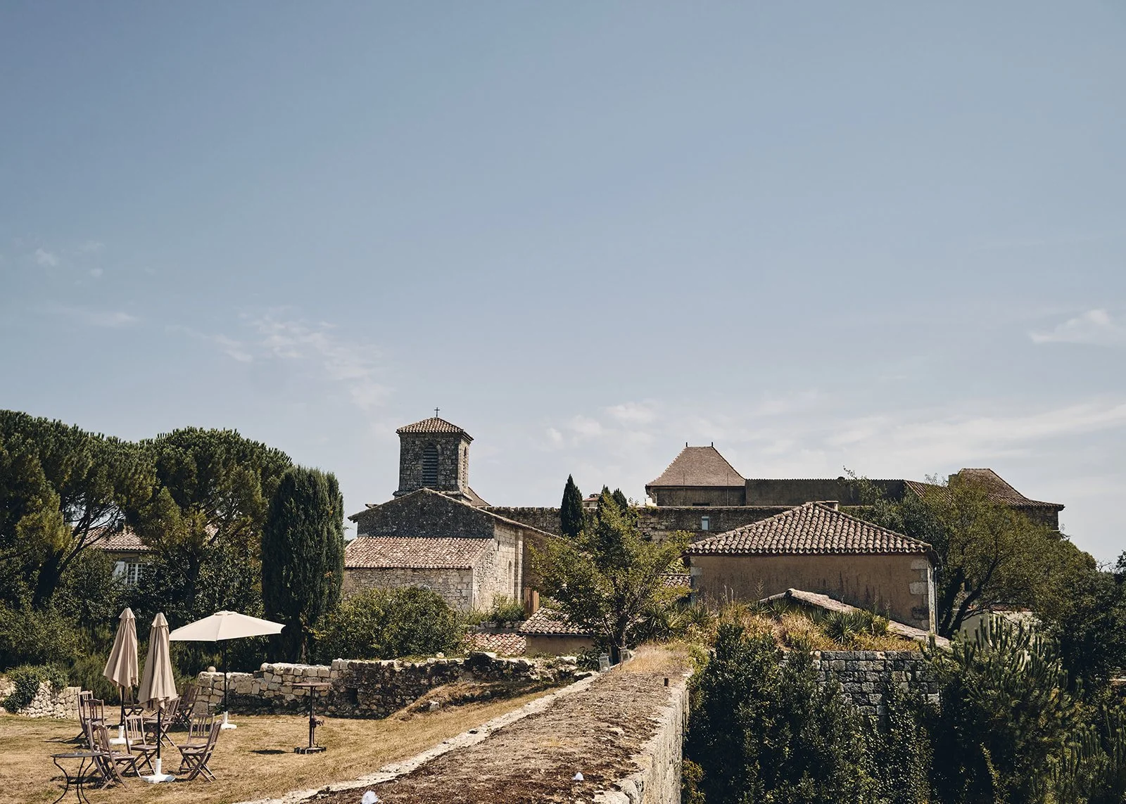 Castelnau des Fieumarcon wedding of S and G by Littlewing Photos Wedding Photographer Toulouse