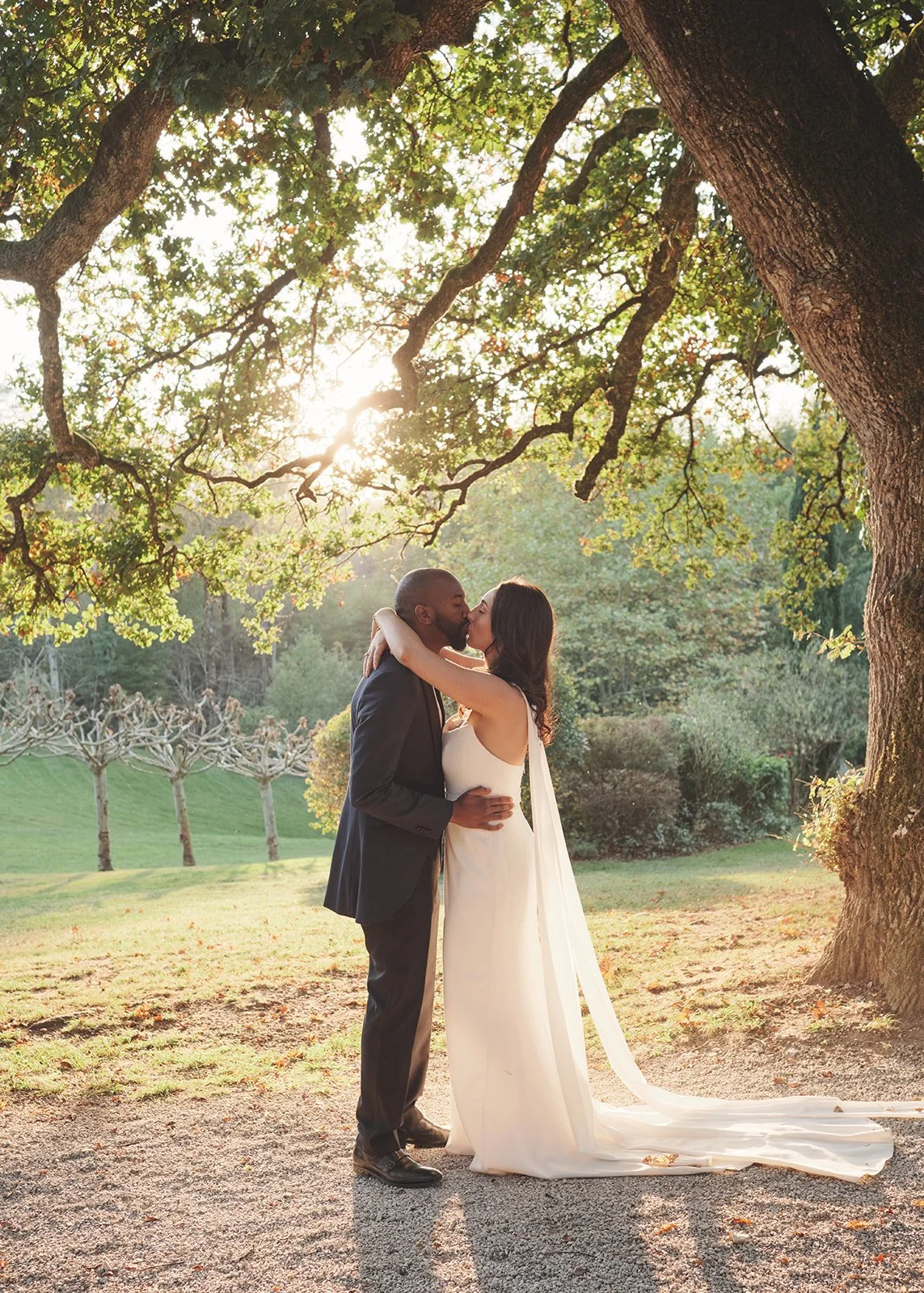 Anna & Euguene wedding at Domaine Le Castelet, Castres, south west France – photo by Littlewing Photos
