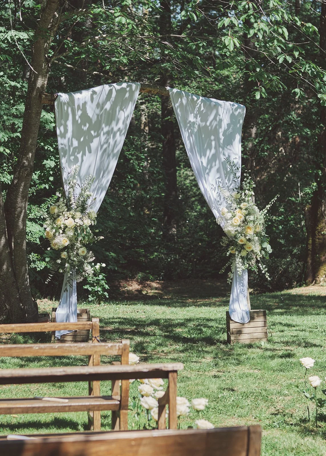 Brodie & George wedding previews D le Castelet Littlewing Photos 17.jpg