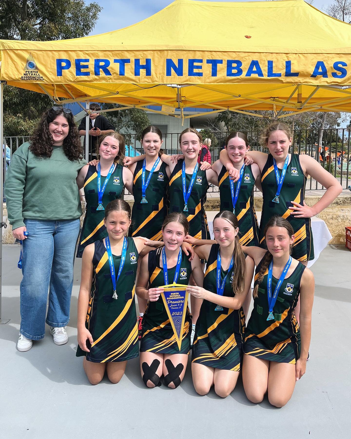 🥇🥇🥇🥇🥇

Congratulations to the following teams on their Grand Final wins:

🔹 UWA 1 (Y7-8)
🔹 UWA 3 (Y7-8)
🔹 UWA 2 (Y9-12)
🔹 UWA 3 (Open)
🔹 UWA 11 (Open)