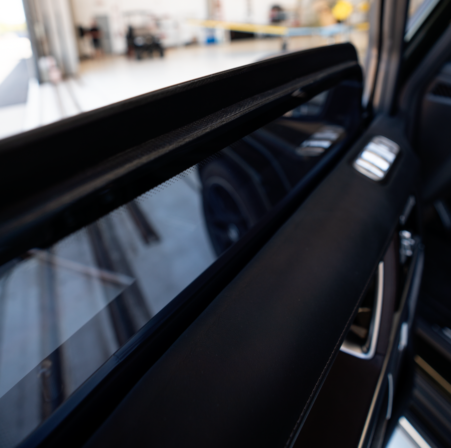 Armored-Glass-AMG-G63-2026