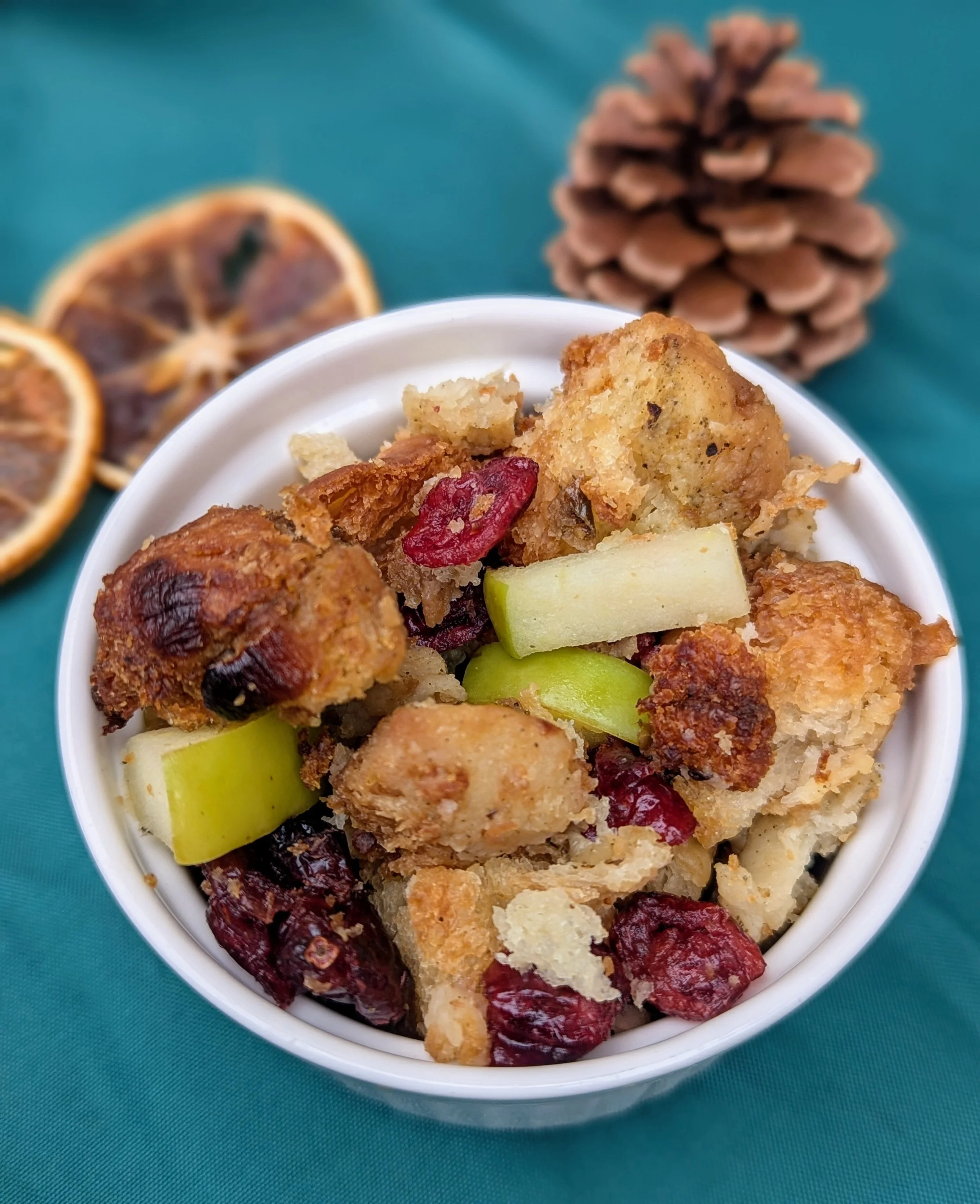 1/2 Litre Apple Cranberry Challah Stuffing