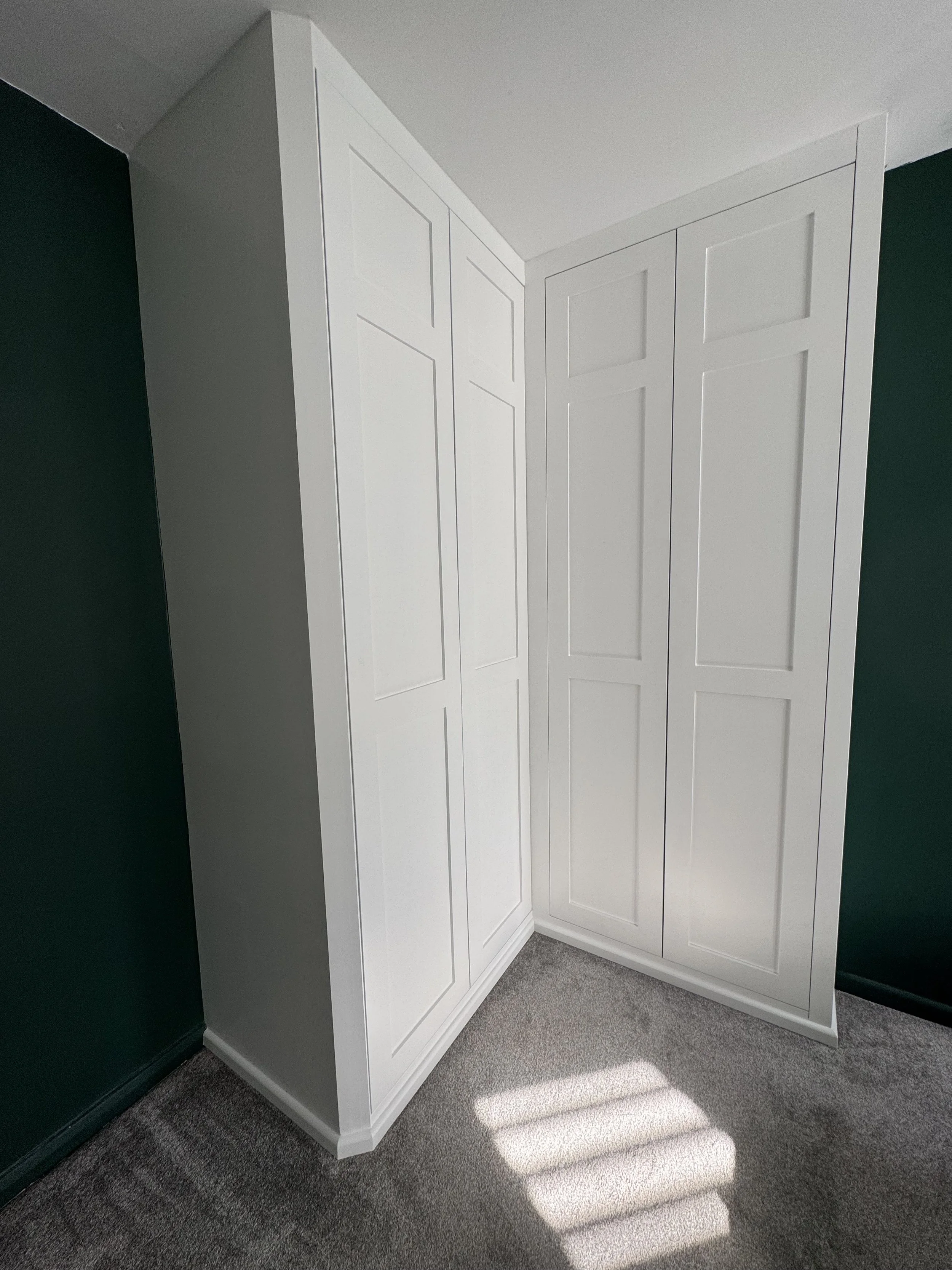bespoke-fitted-wardrobes-22.jpg