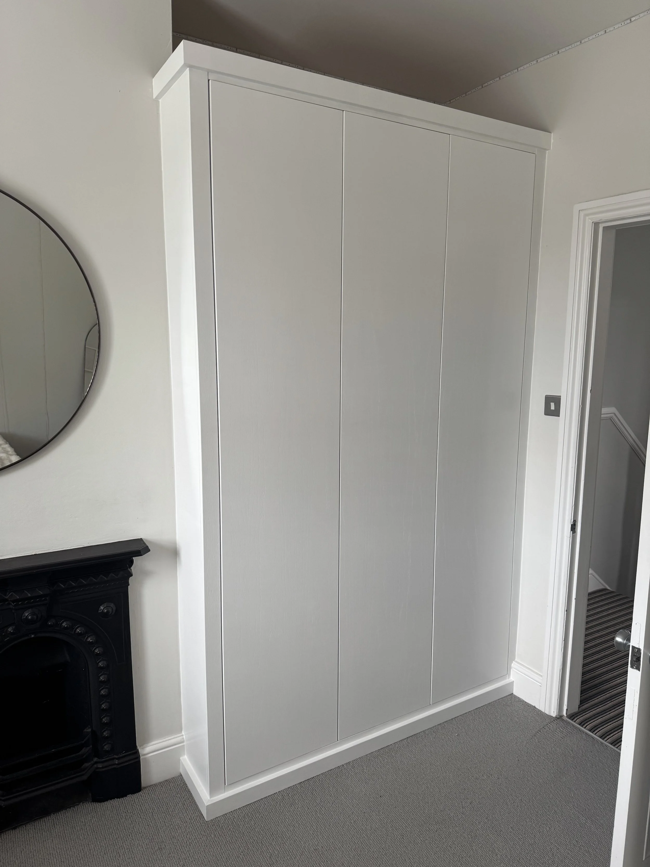 bespoke-fitted-wardrobes-36.jpg