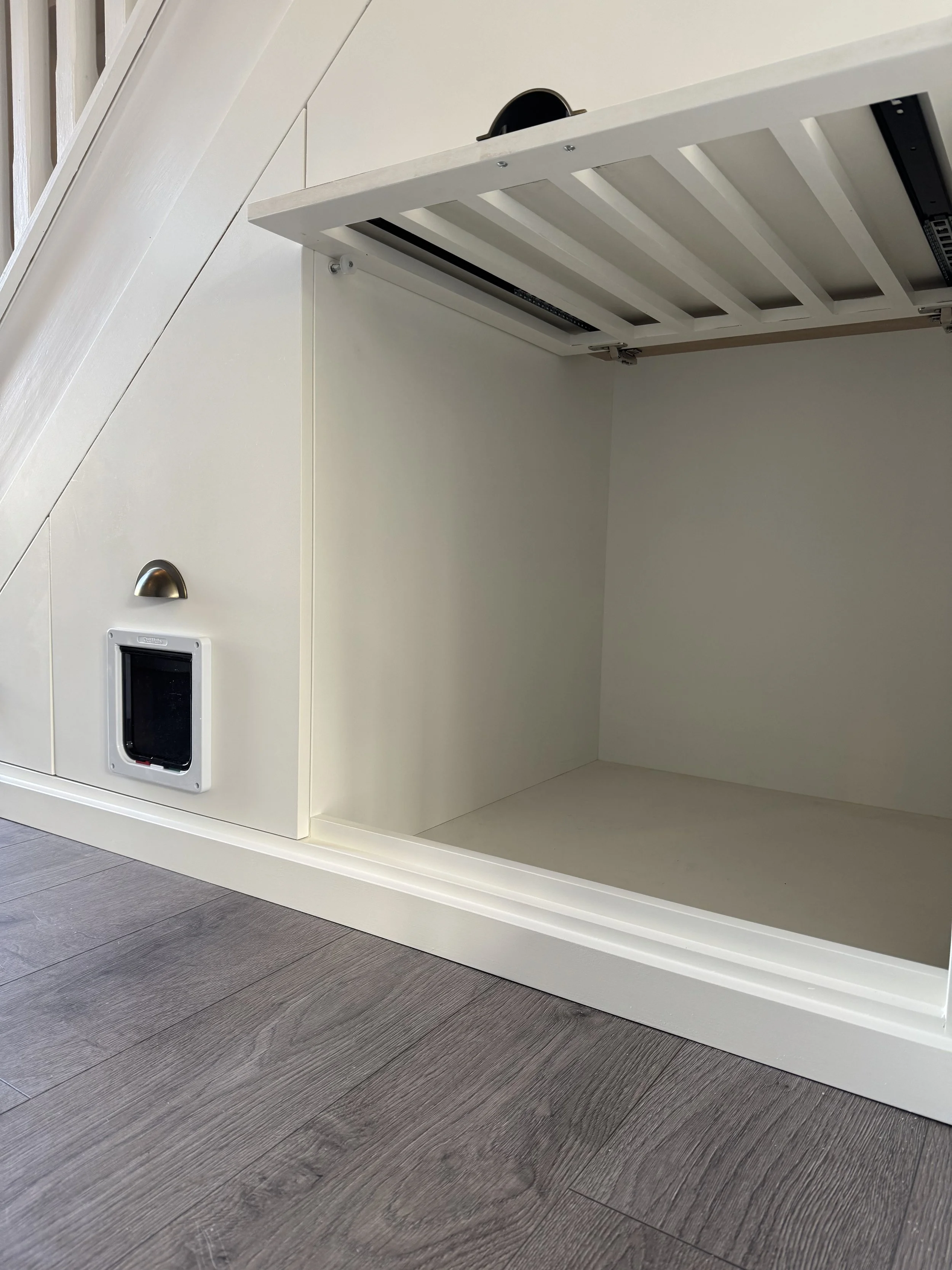 Bespoke-Fitted-Furniture-Cupboards-Wardrobes-Media-Walls-12.jpg